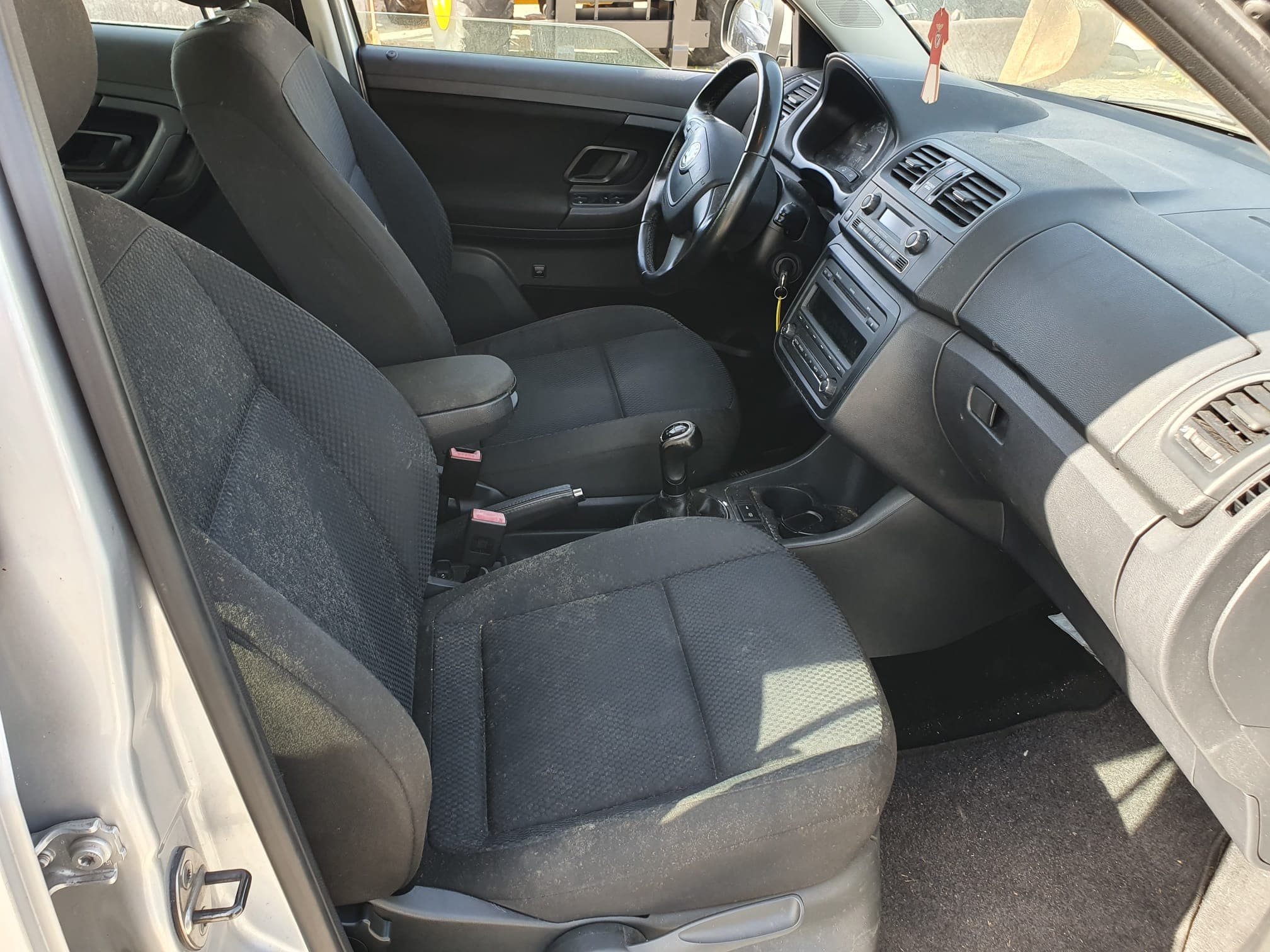 Skoda Fábia 1.6 TDI · Ano 2010 — imagen 38