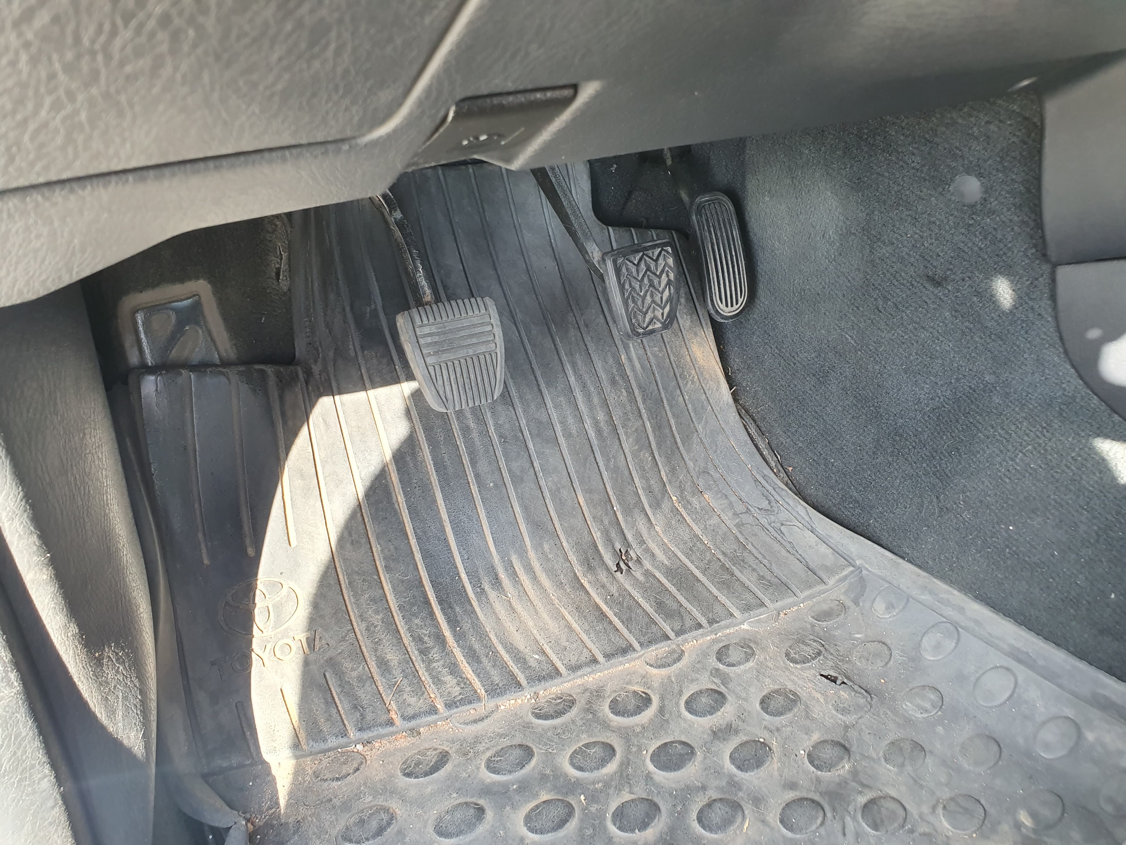 Toyota Avensis · Ano 2001 — imagem 29