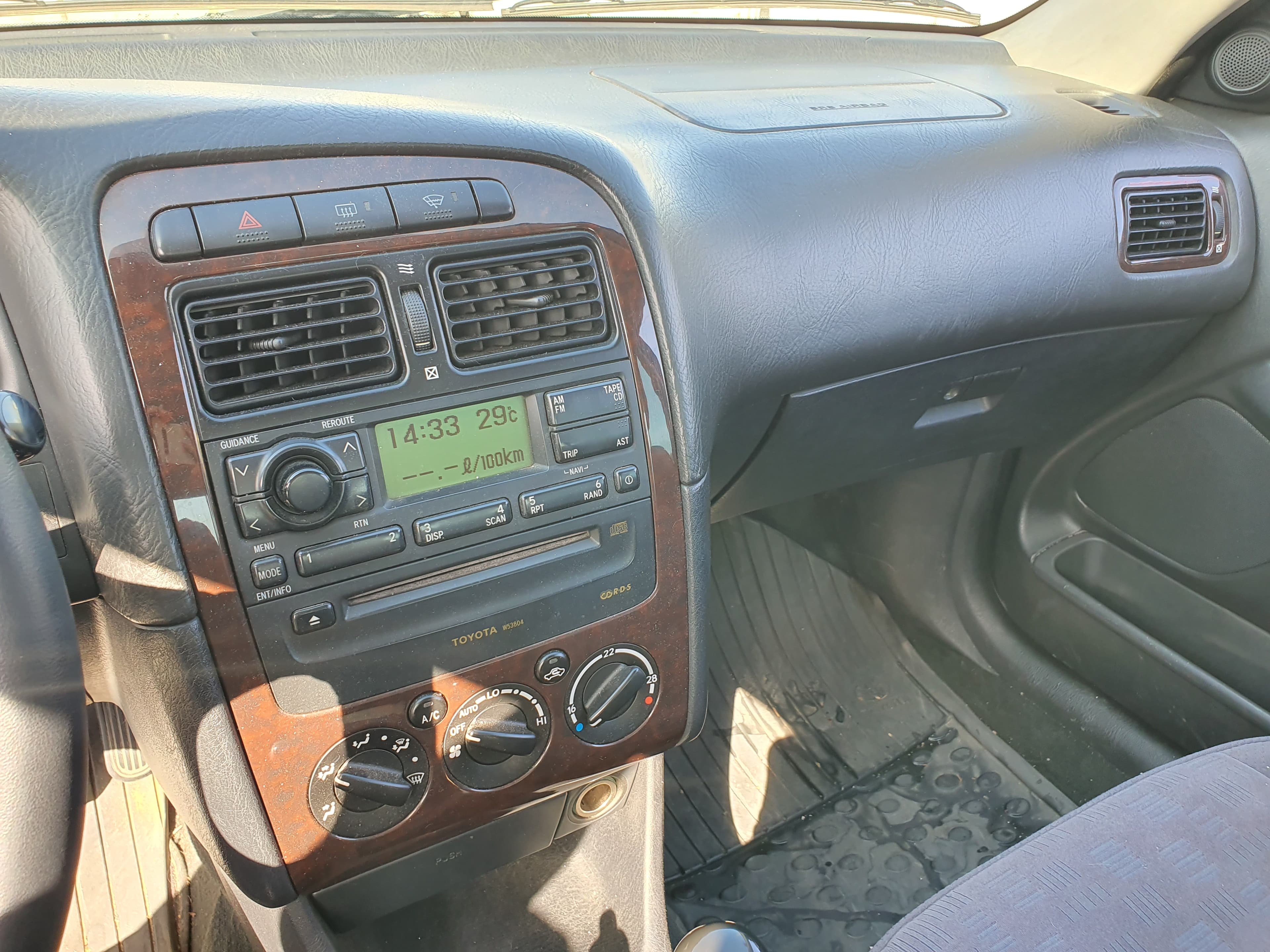 Toyota Avensis · Ano 2001 — imagem 31