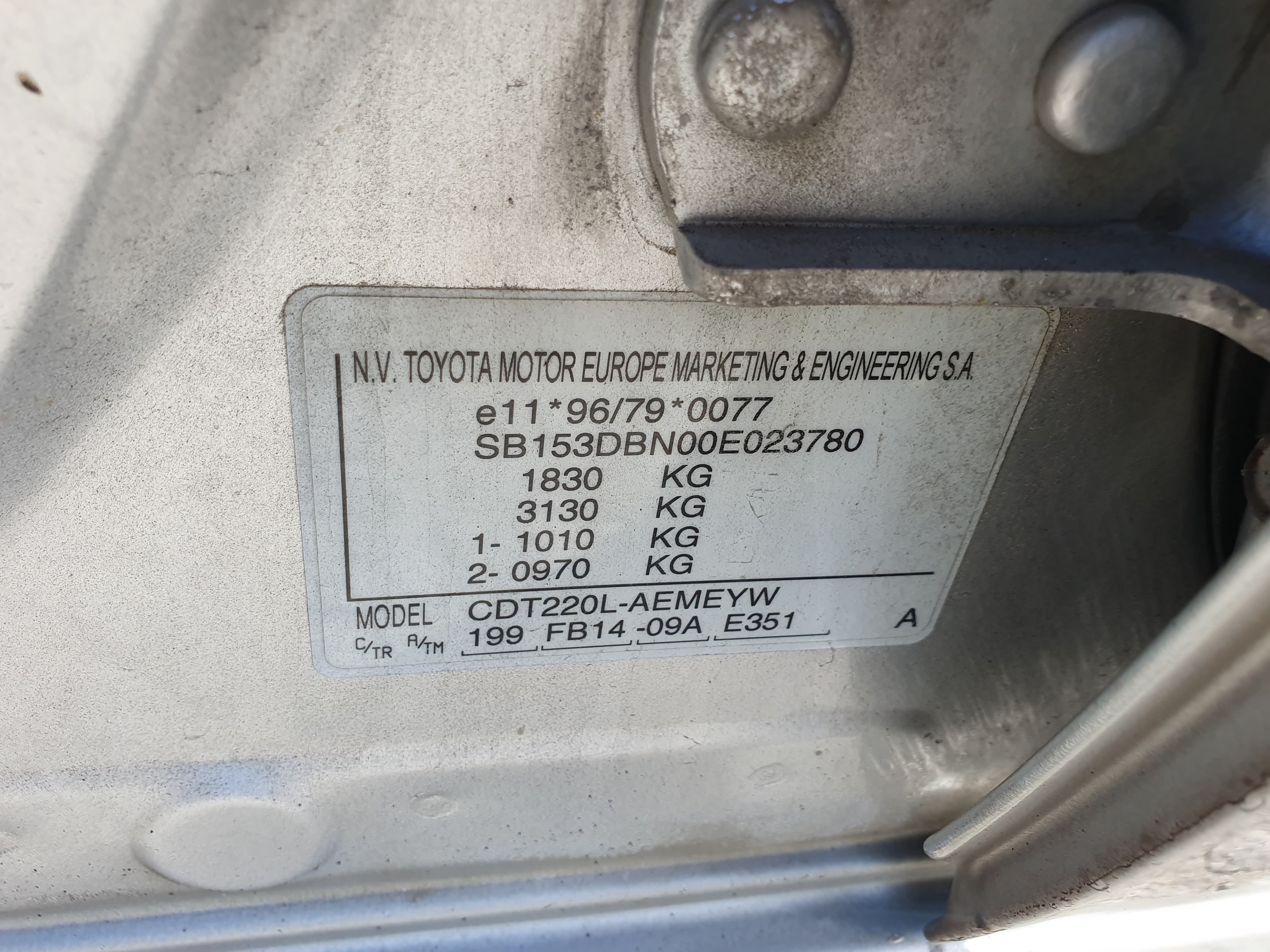 Toyota Avensis · Ano 2001 — imagem 12