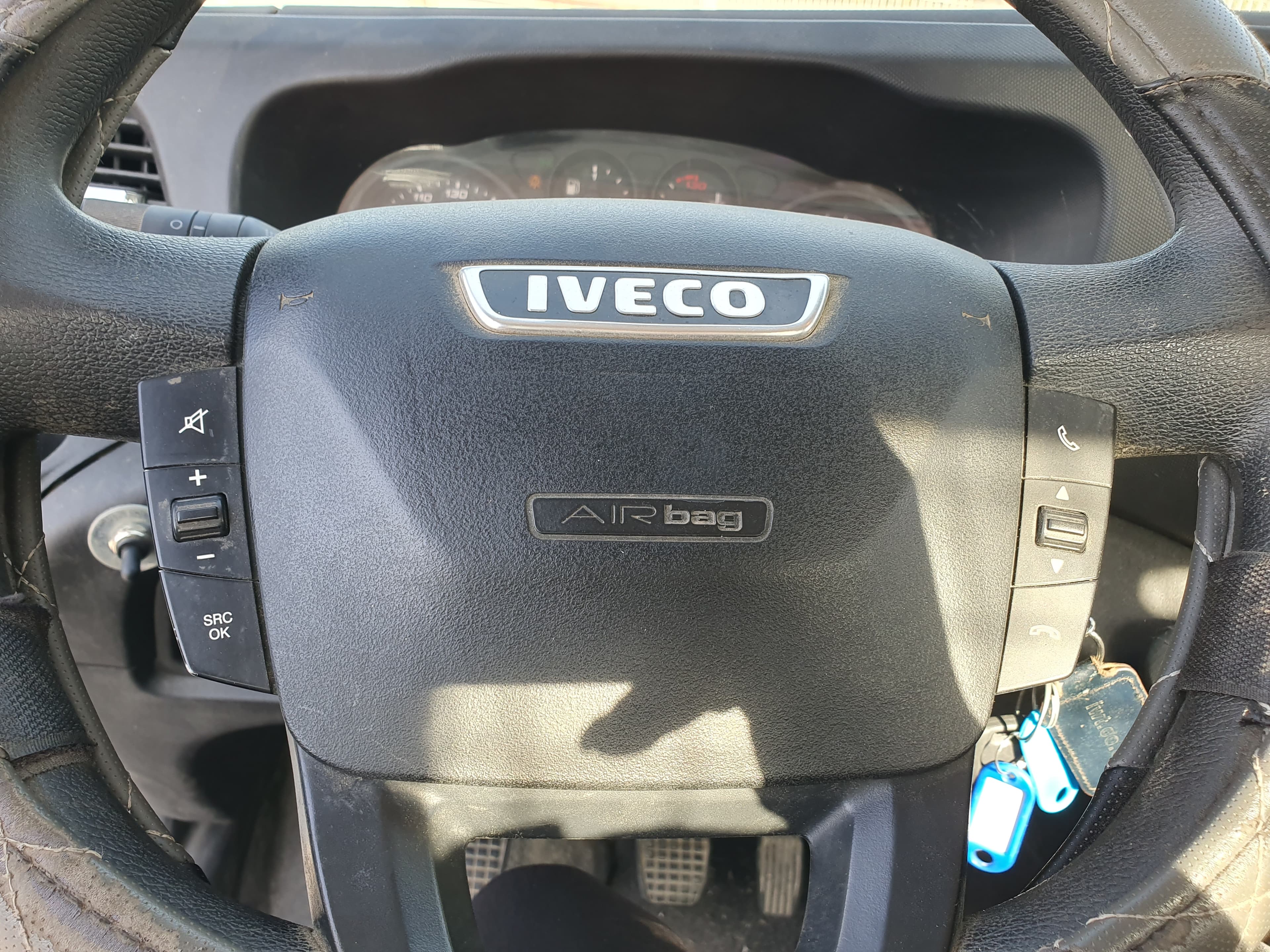 Iveco Daily 35C15 · Basculante · Ano 2017 — image 34