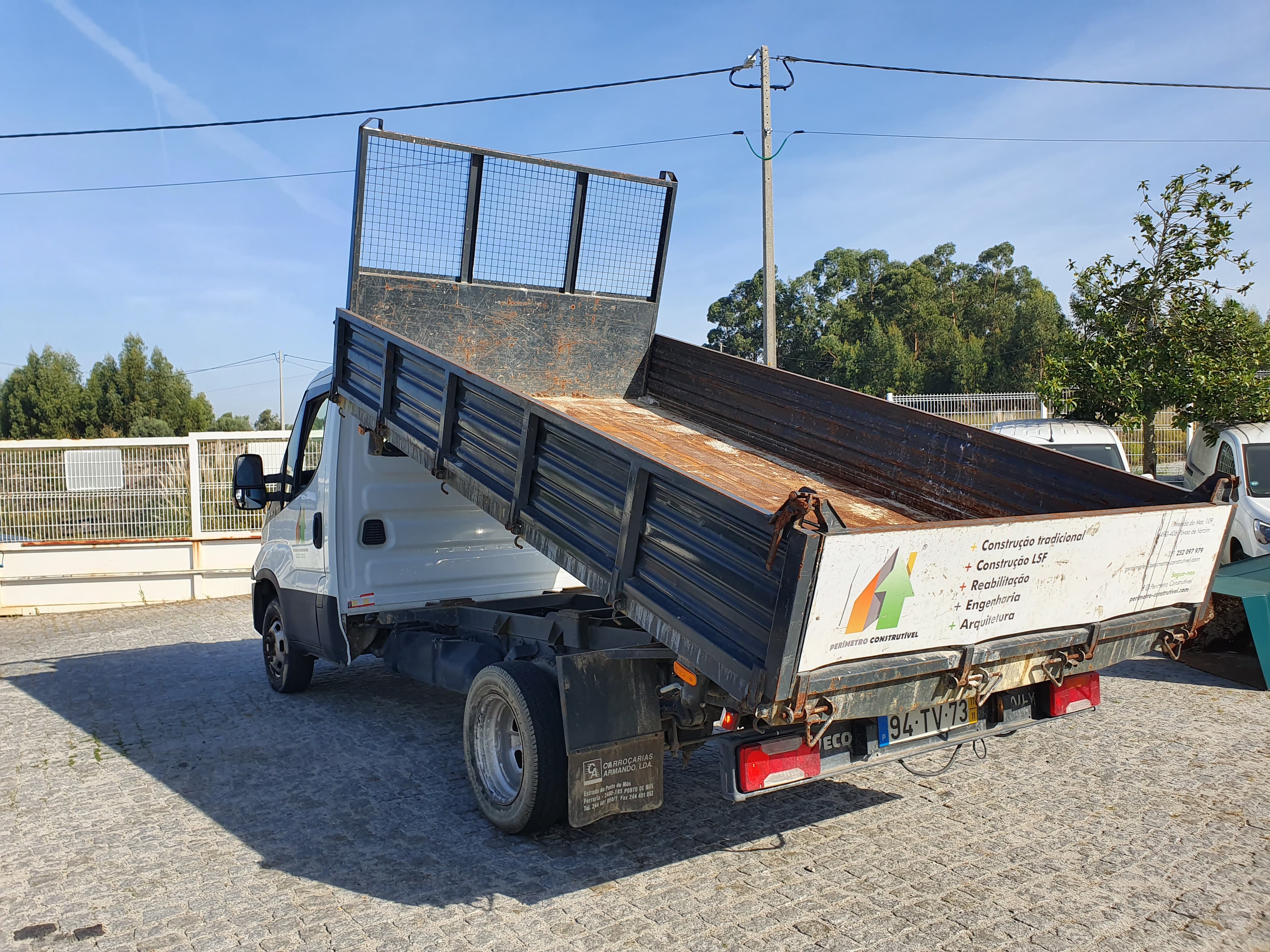 Iveco Daily 35C15 · Basculante · Ano 2017 — image 17