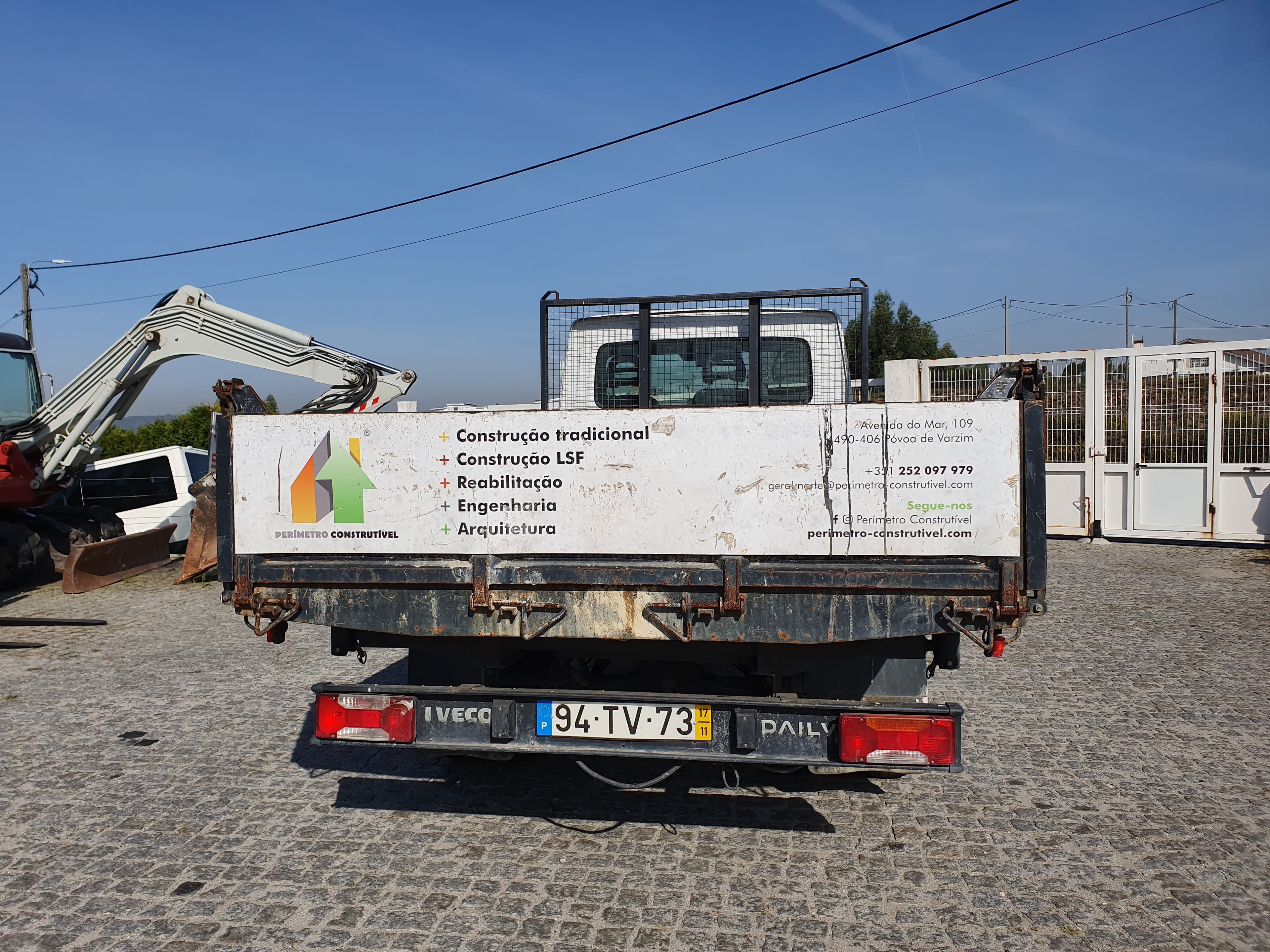 Iveco Daily 35C15 · Basculante · Ano 2017 — image 4