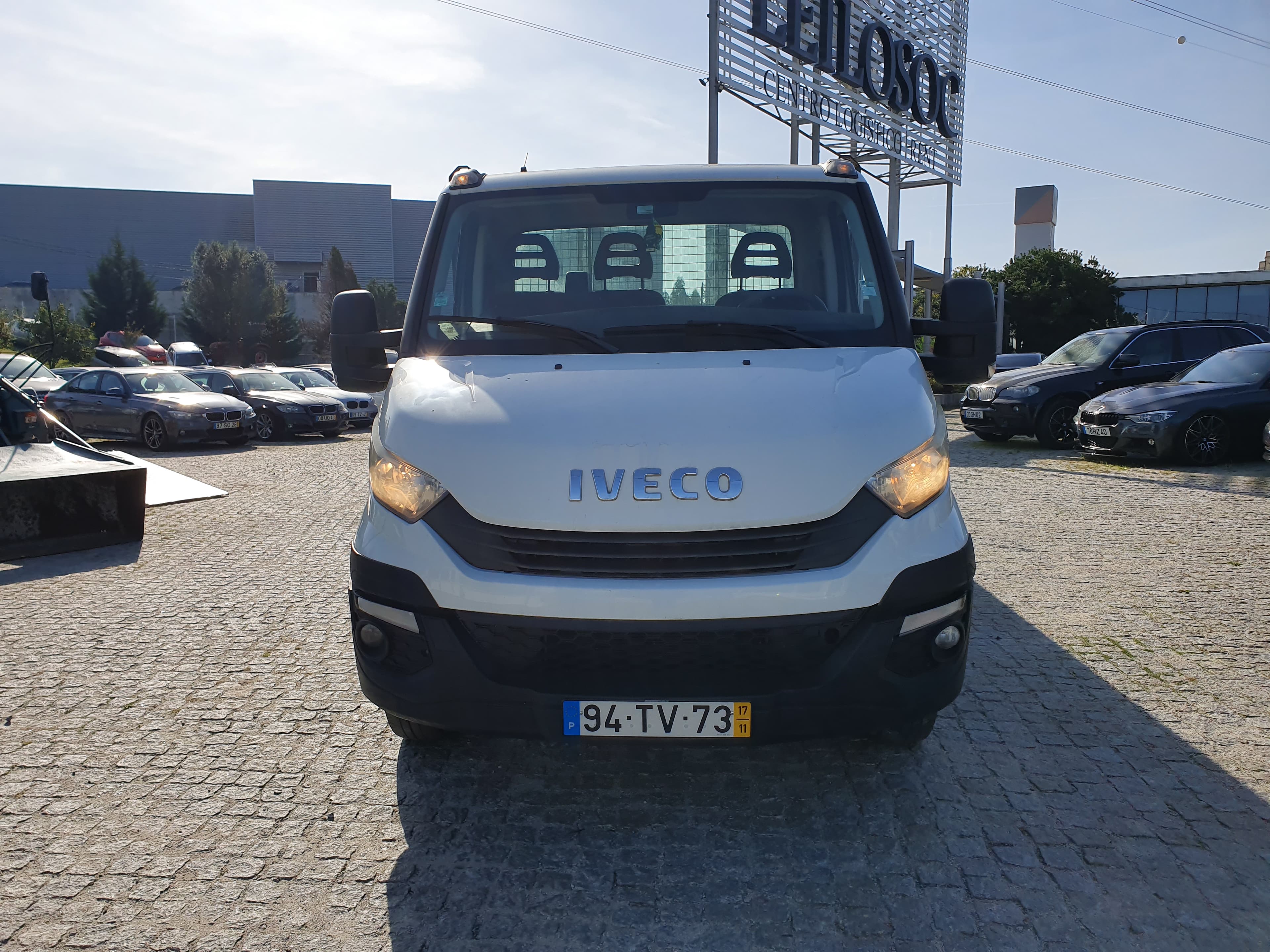 Iveco Daily 35C15 · Basculante · Ano 2017 — image 3