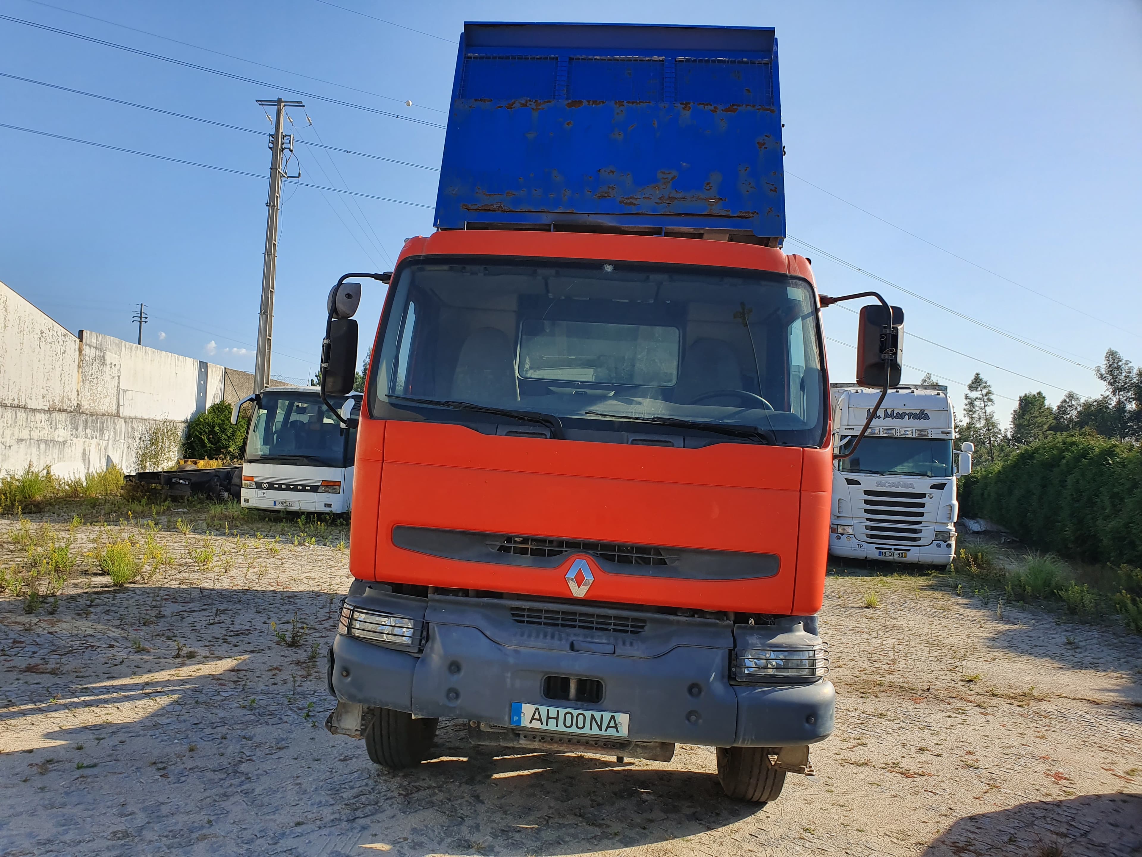 Renault 370 DCI · Basculante · Ano 2003 — imagen 8