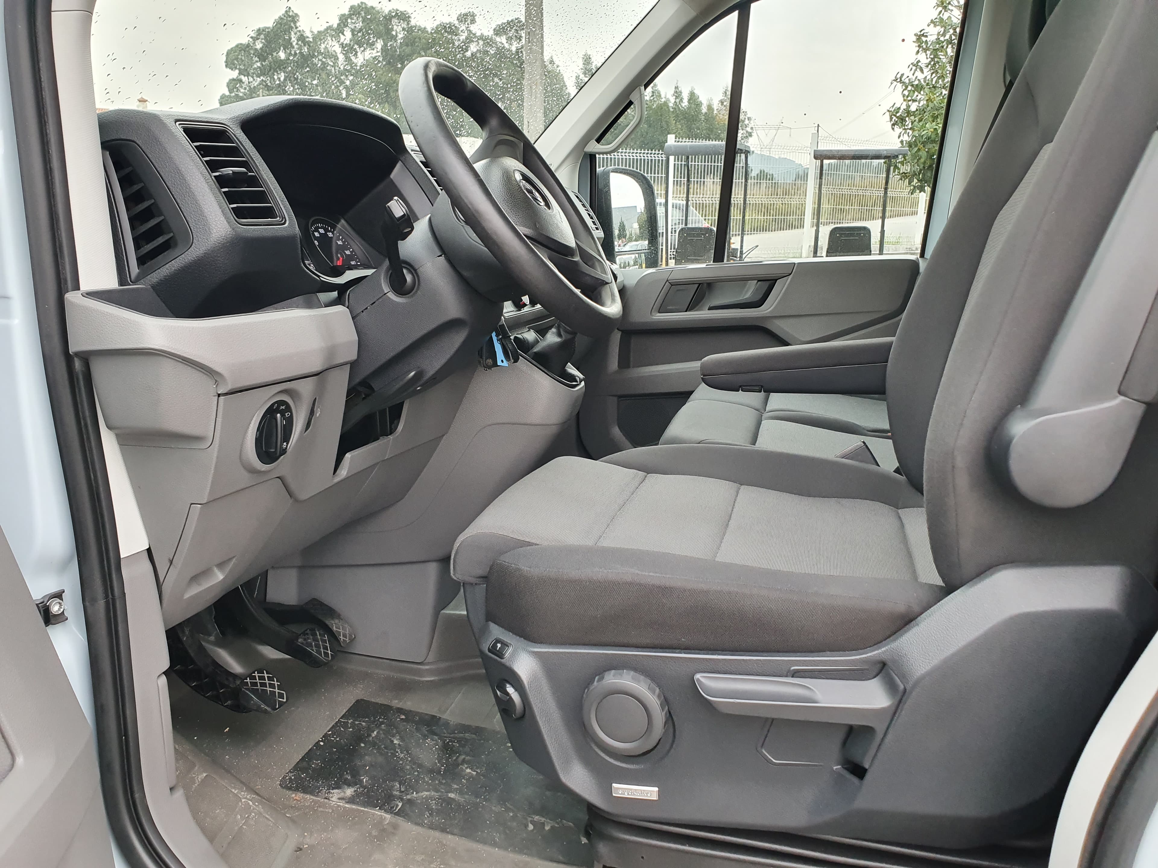 Volkswagen Crafter · Ano 2018 — imagem 21