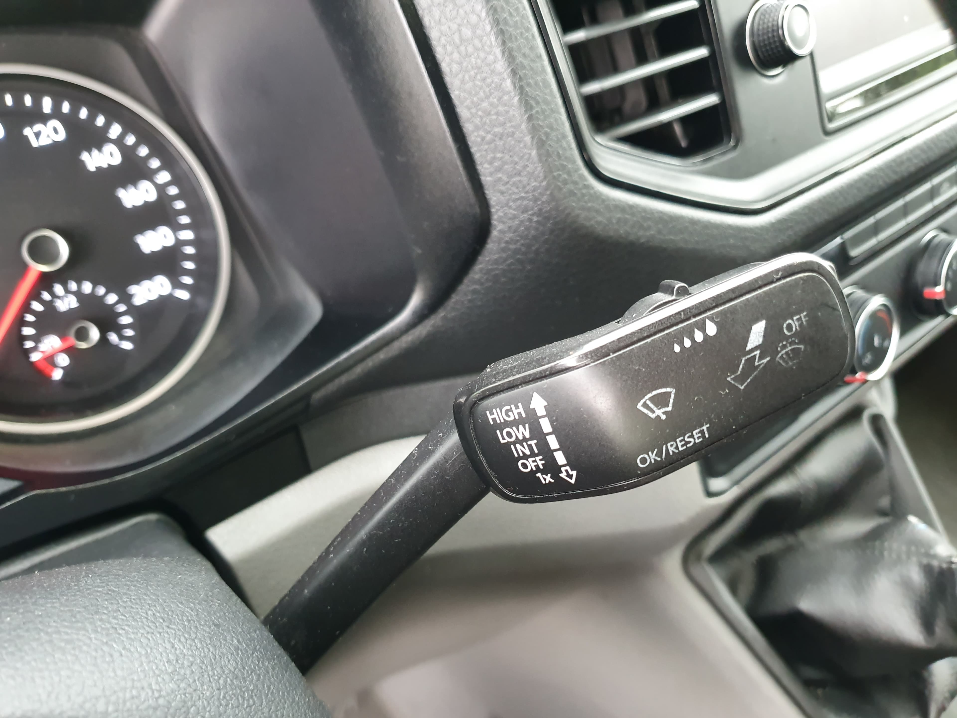 Volkswagen Crafter · Ano 2018 — imagem 35