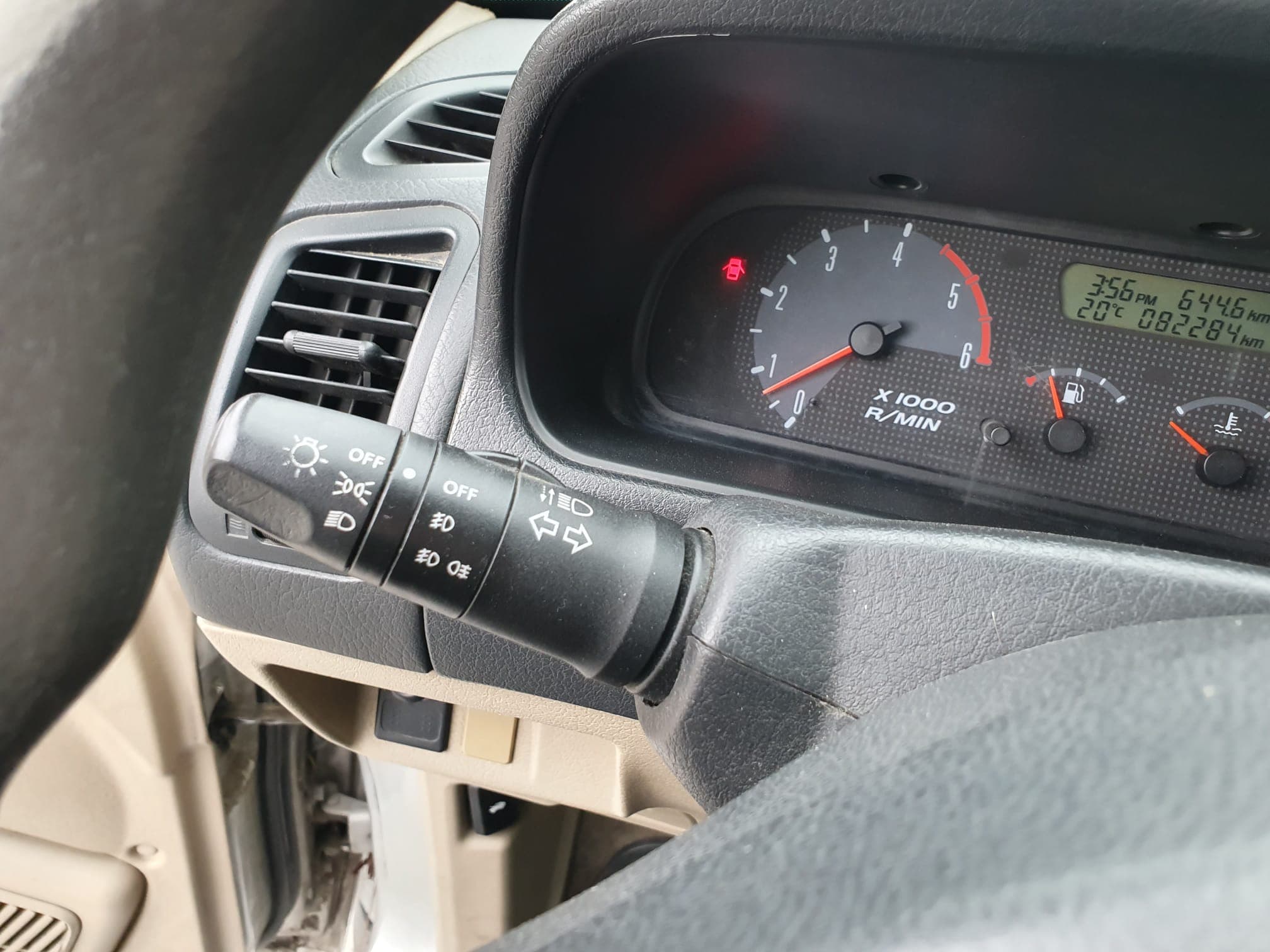 Nissan Terrano · Ano 2003 — imagem 17