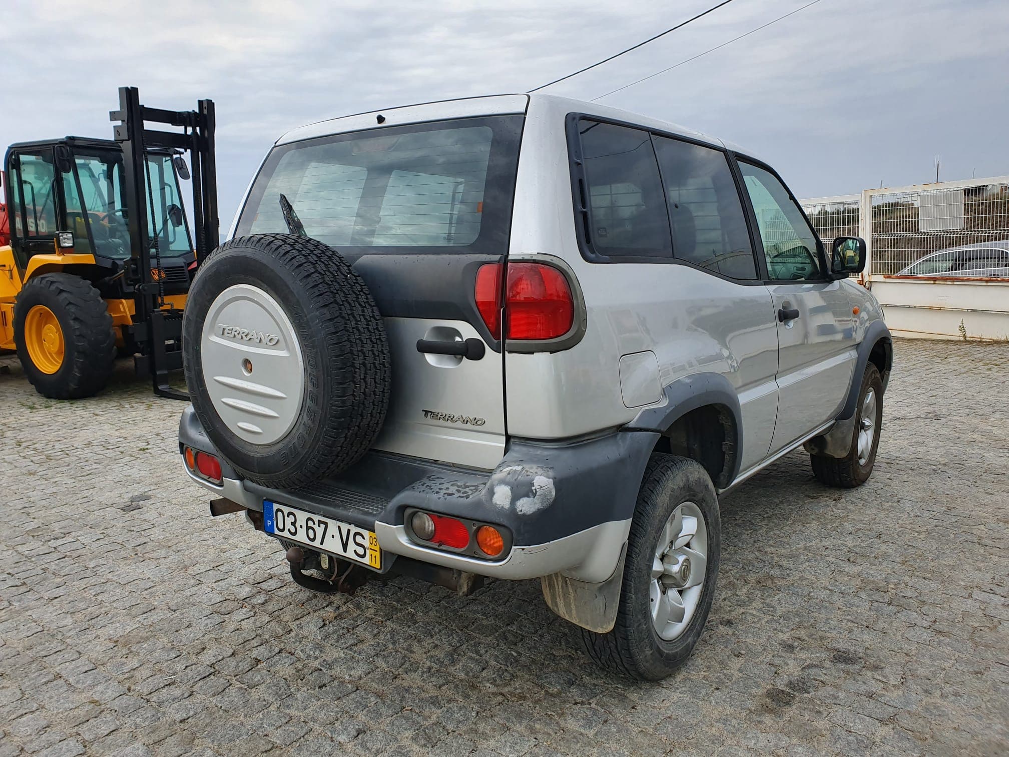 Nissan Terrano · Ano 2003 — imagem 3