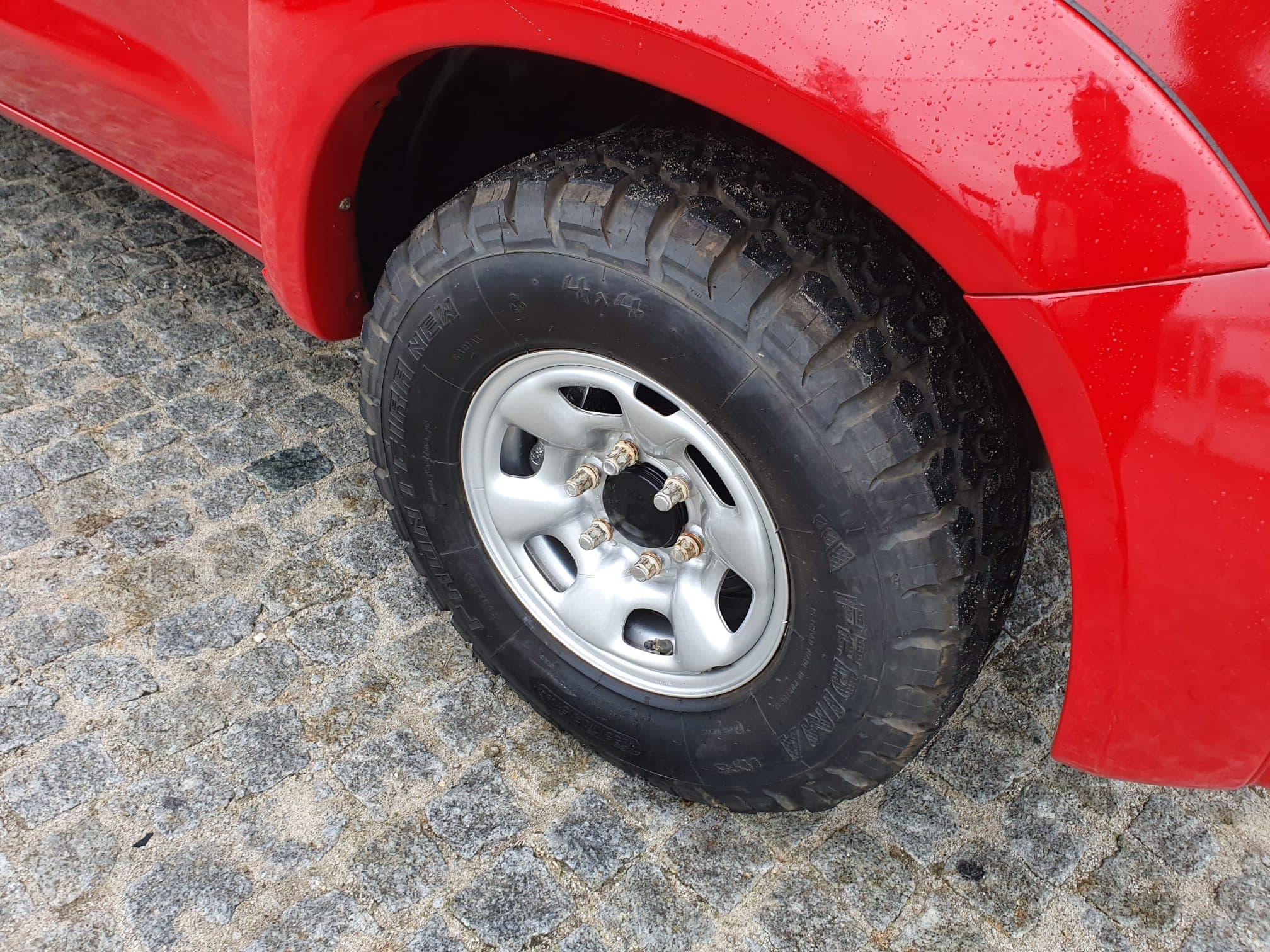 Toyota Hilux D-4D · Ano 2009 — imagem 13