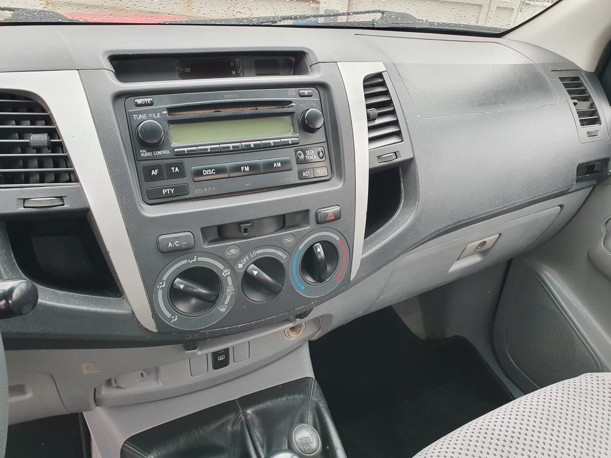 Toyota Hilux D-4D · Ano 2009 — imagem 28