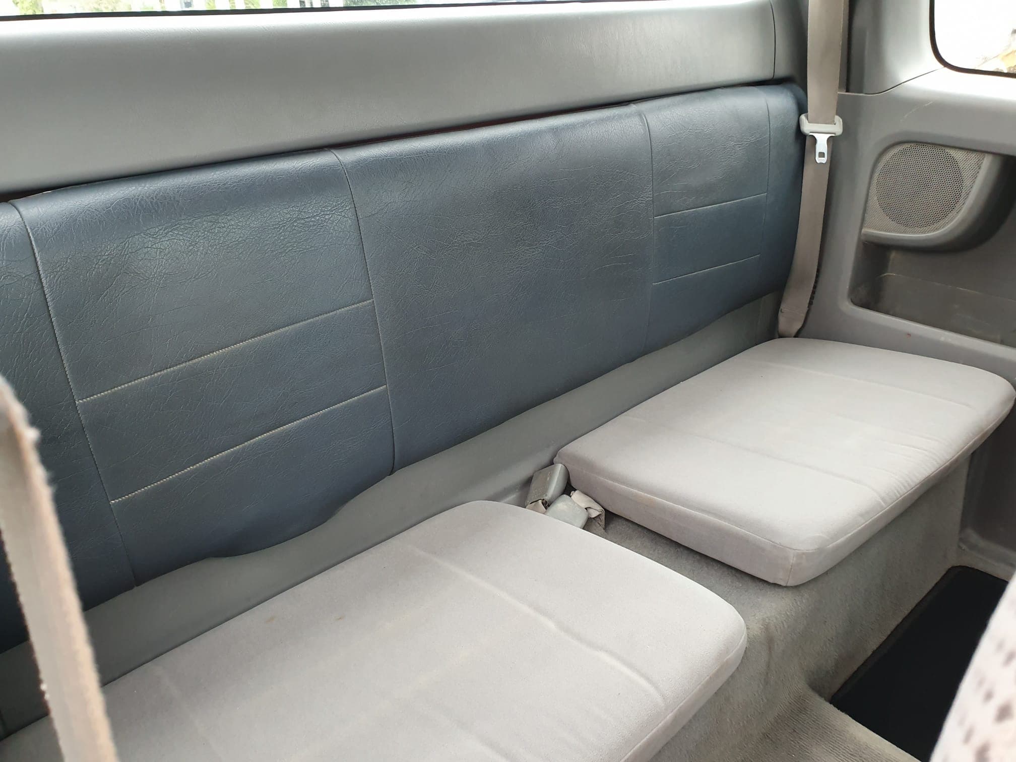 Toyota Hilux D-4D · Ano 2009 — imagem 19