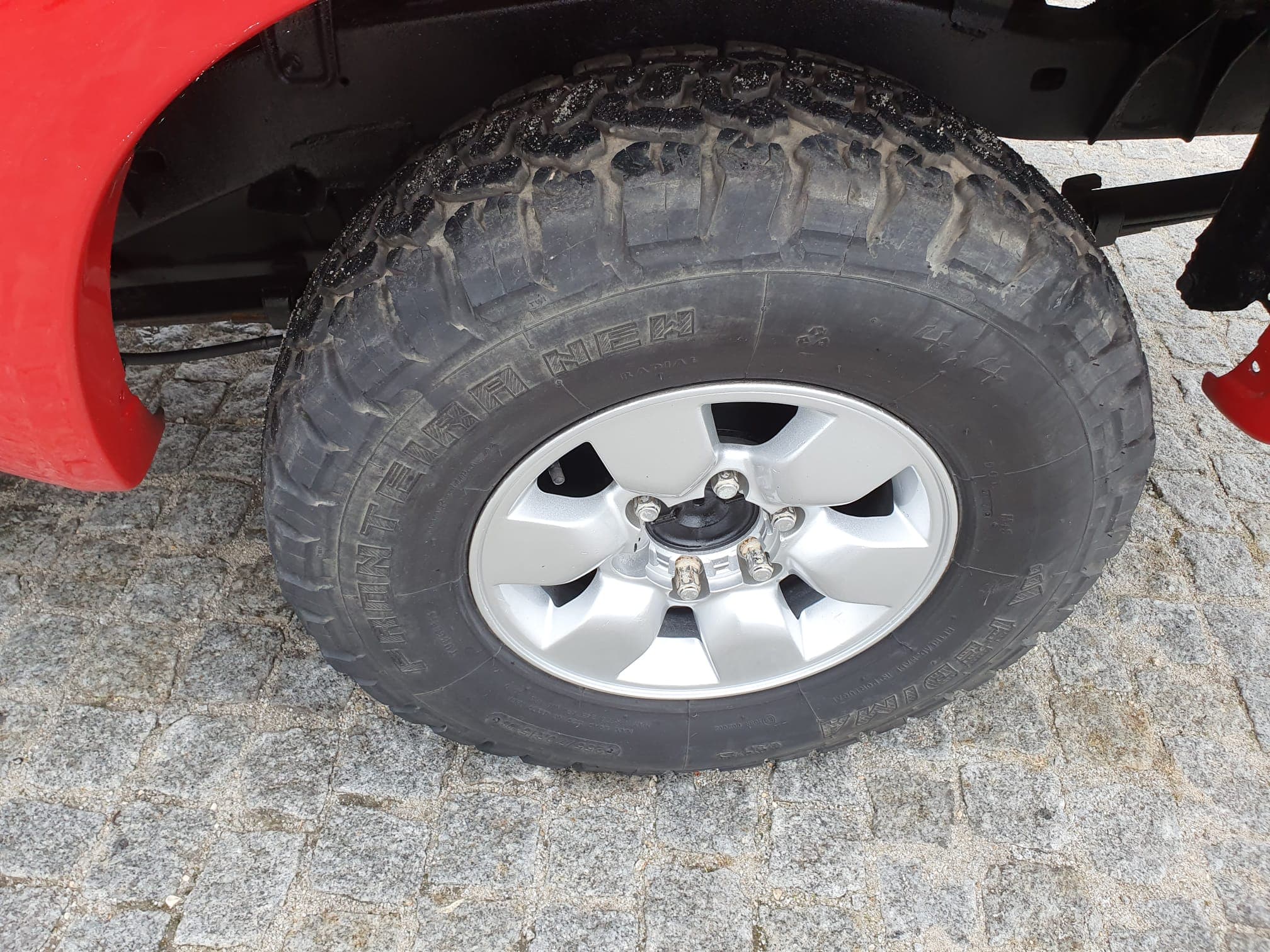 Toyota Hilux D-4D · Ano 2009 — imagem 11