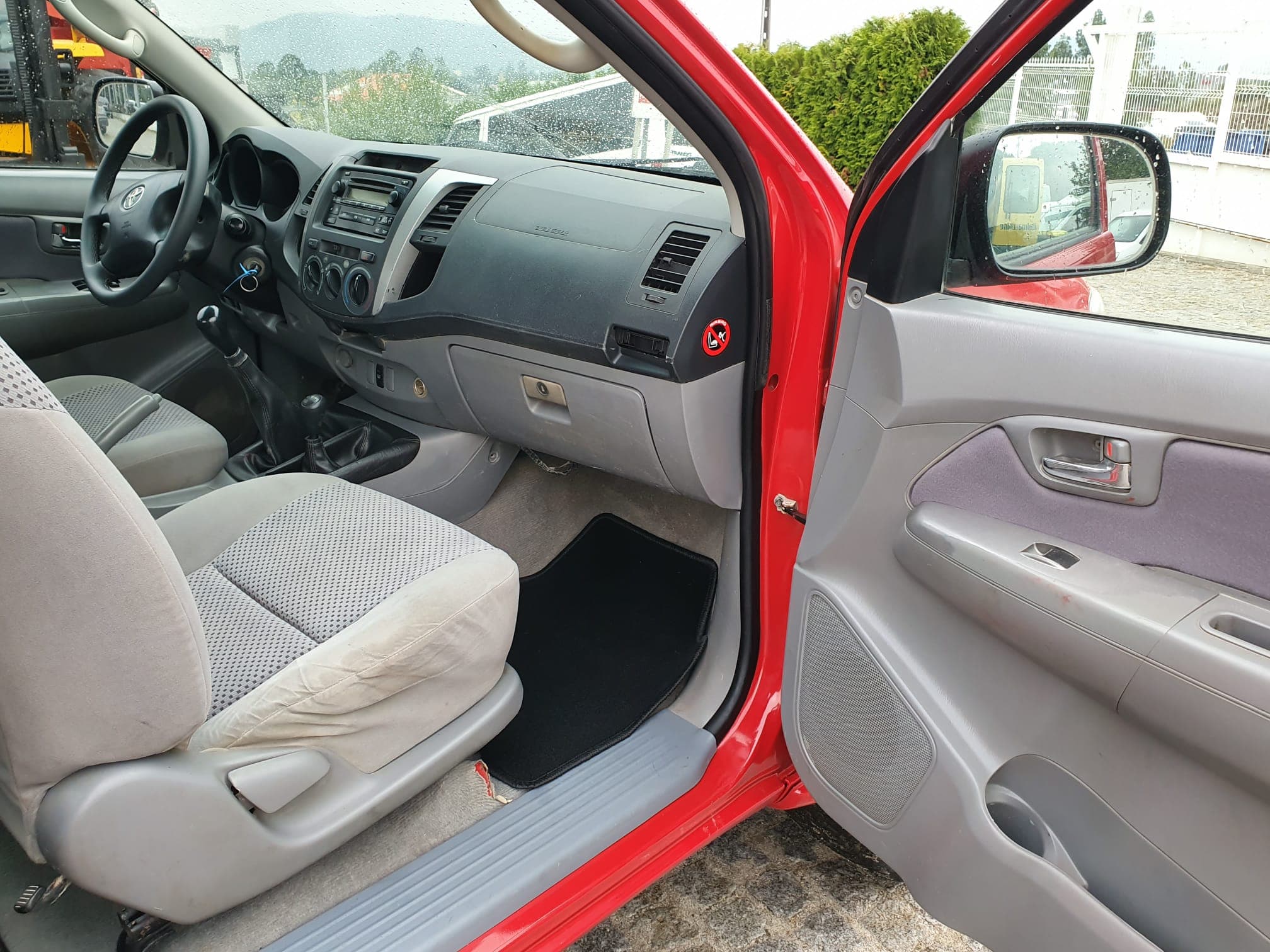 Toyota Hilux D-4D · Ano 2009 — imagem 15