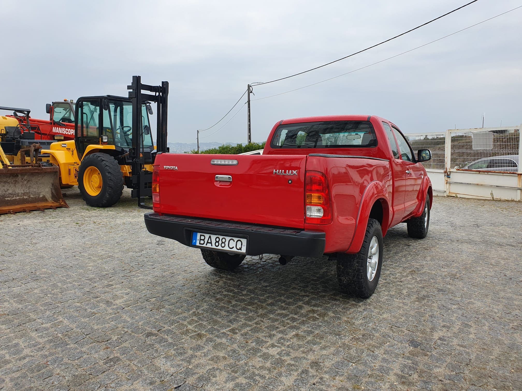 Toyota Hilux D-4D · Ano 2009 — imagem 6