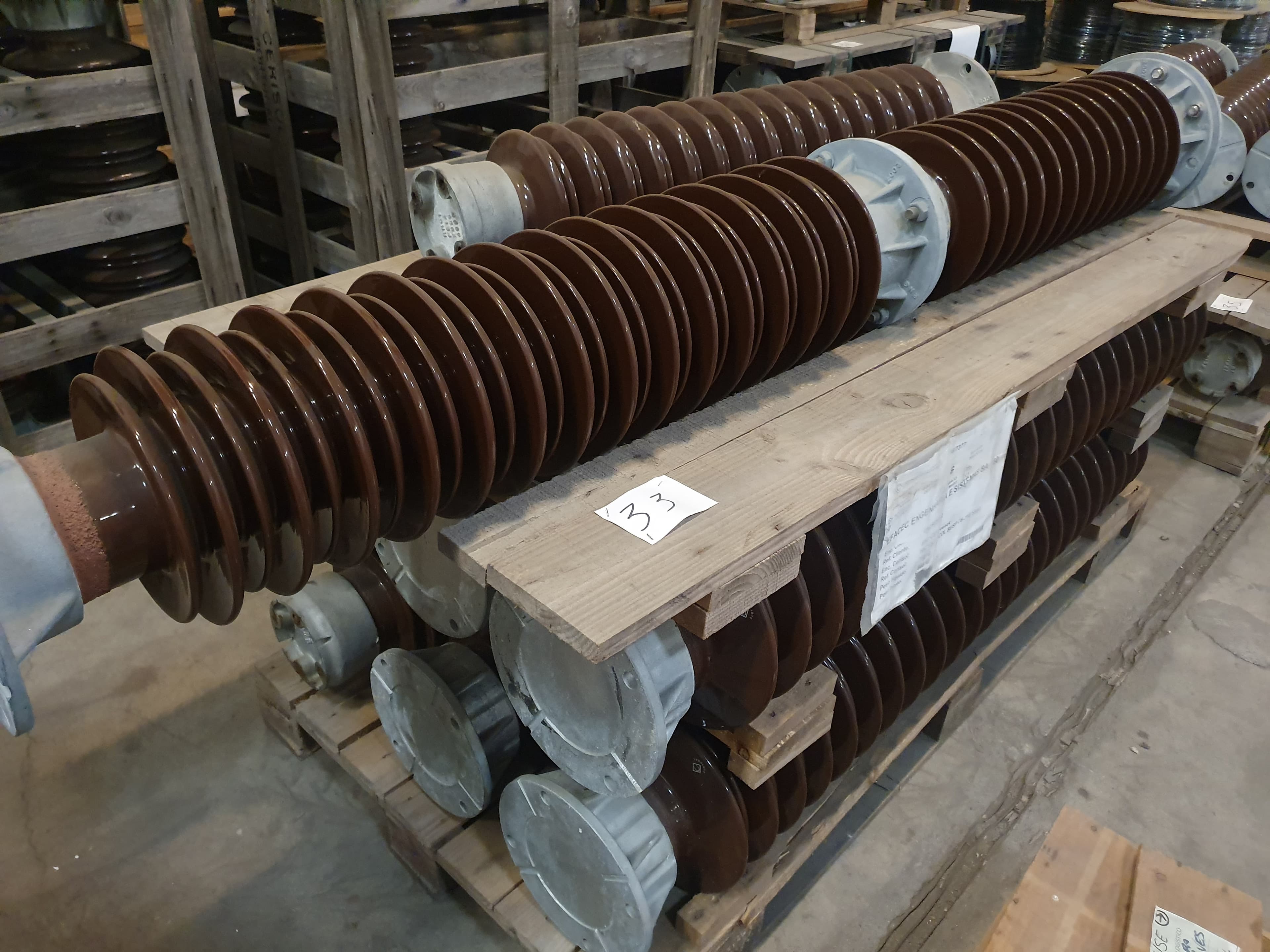 Isoladores — image 1
