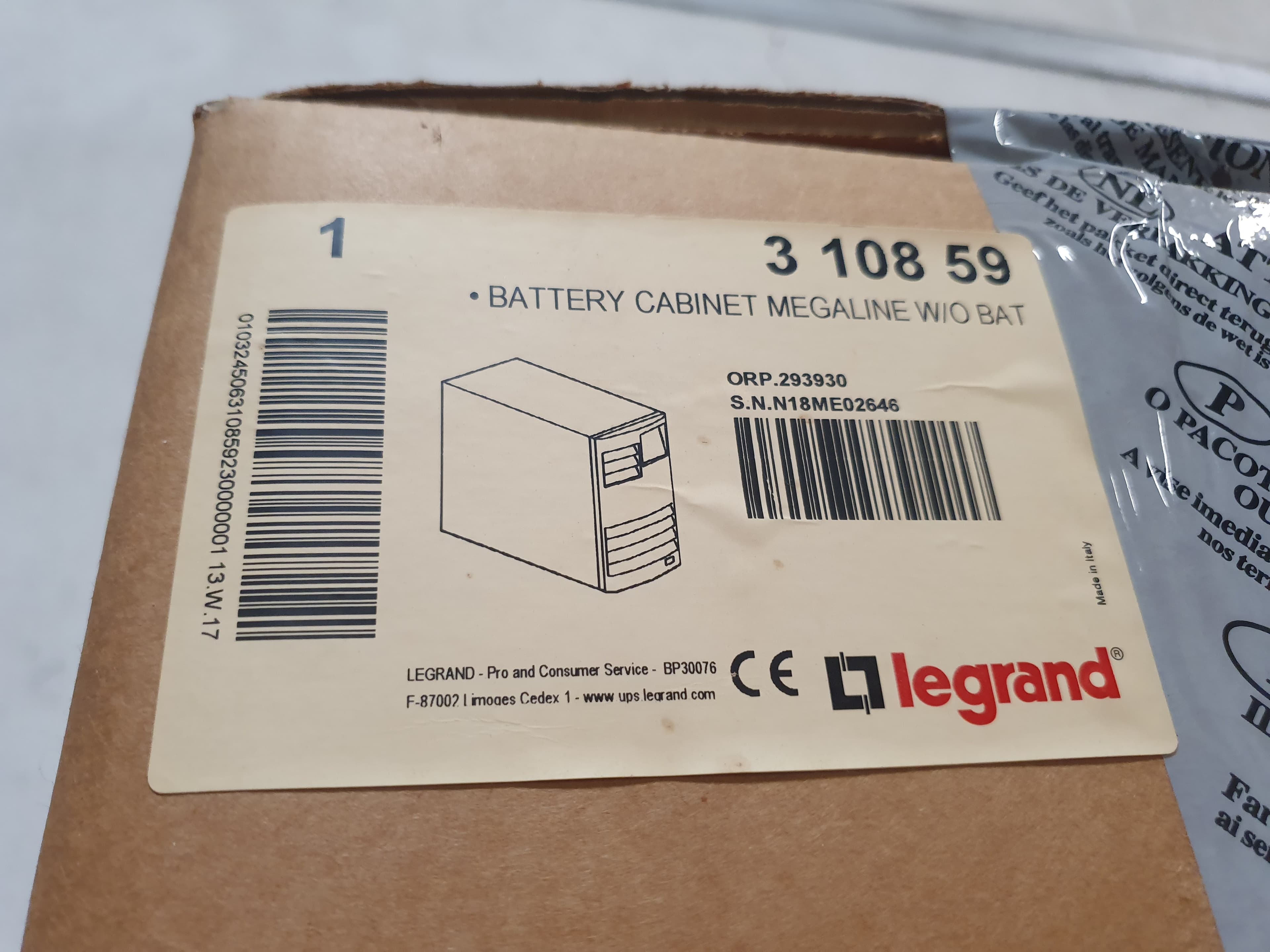 Armários UPS — image 1