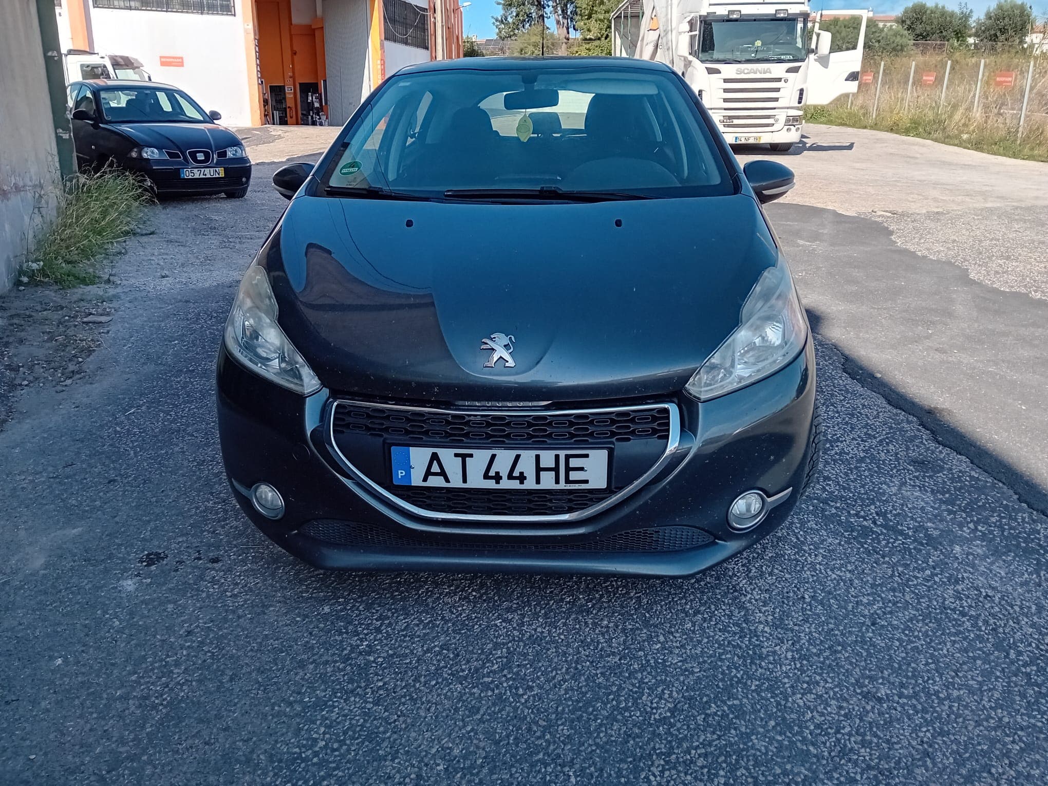 Peugeot 208 · Ano 2012 — imagen 5