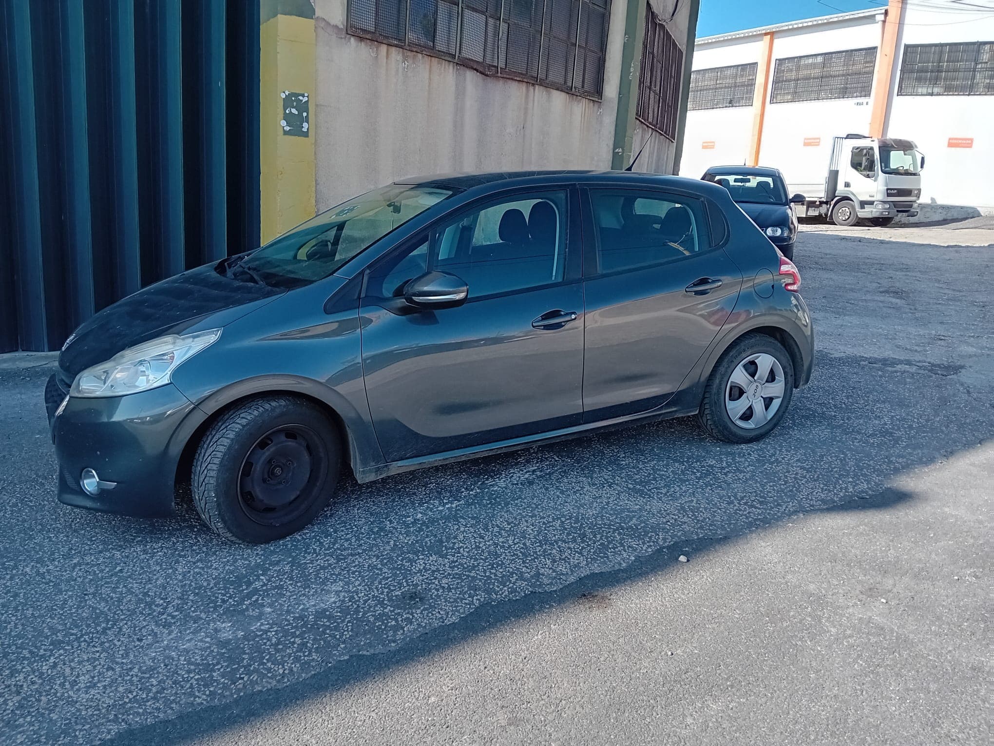 Peugeot 208 · Ano 2012 — imagen 4