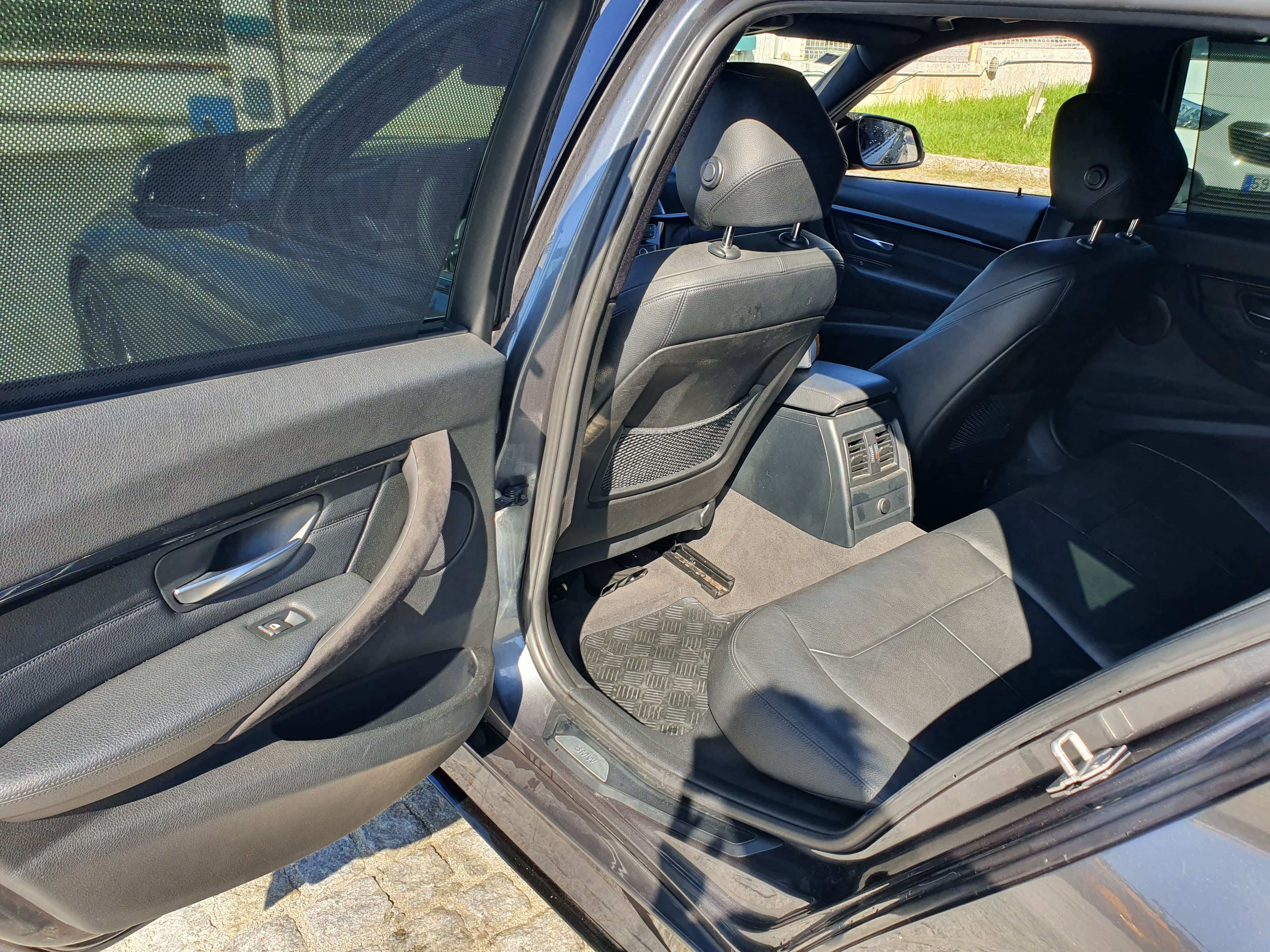 BMW 318 D · Ano 2016 — imagen 29