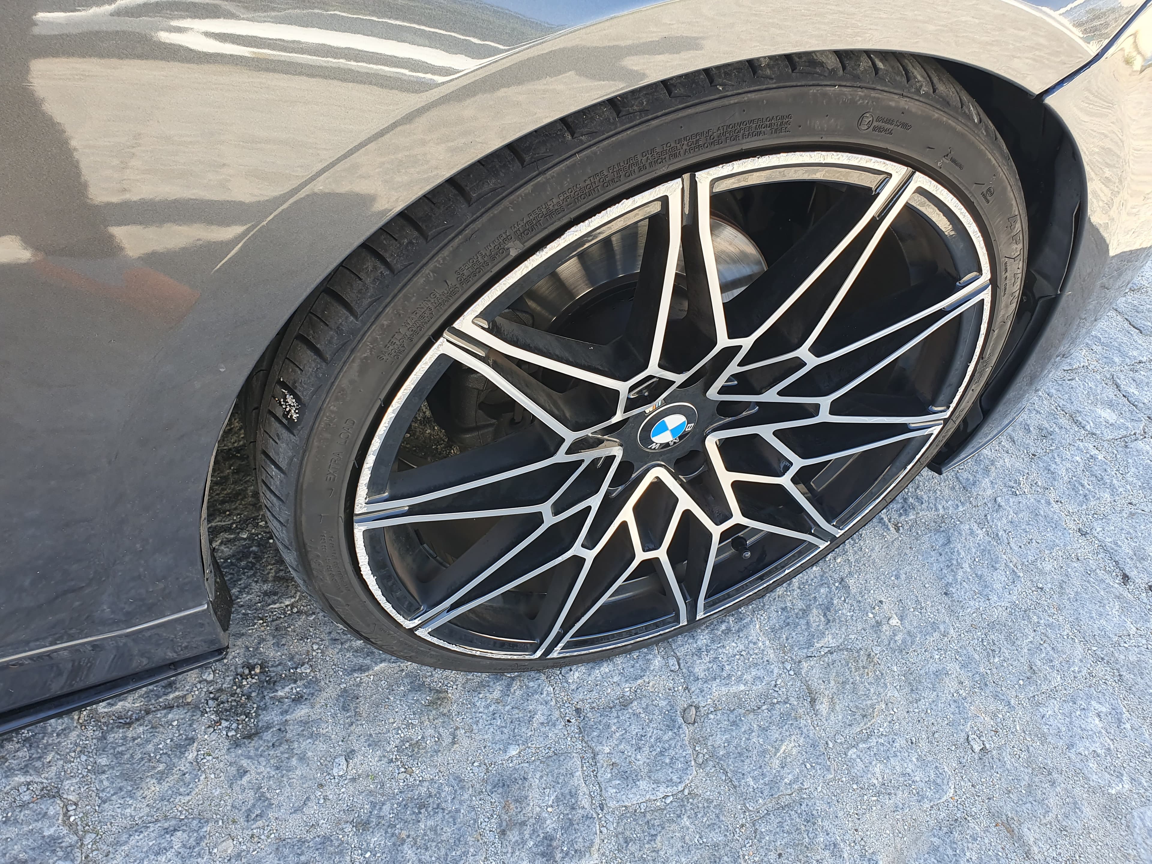BMW 318 D · Ano 2016 — imagen 15
