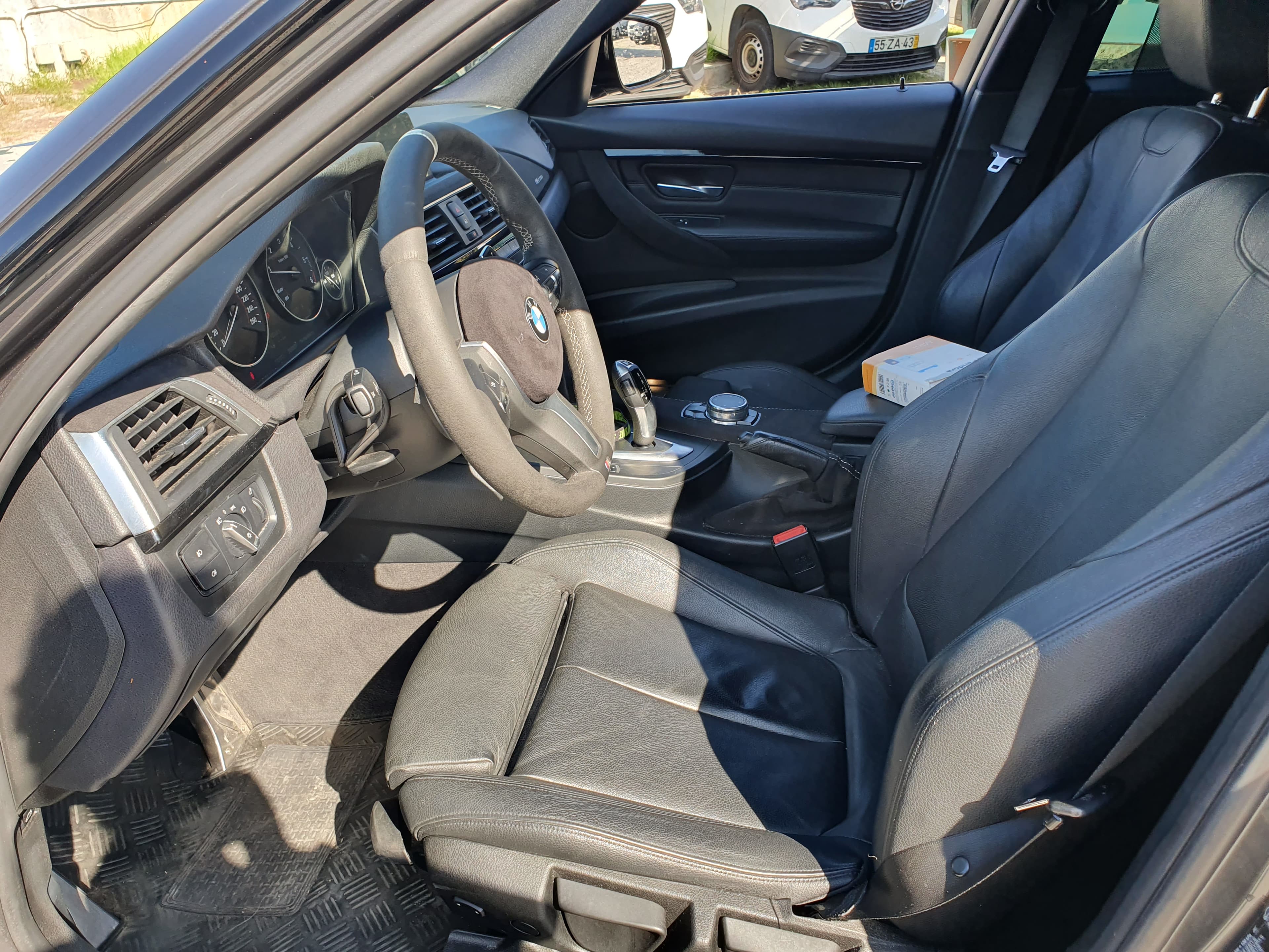 BMW 318 D · Ano 2016 — imagen 34