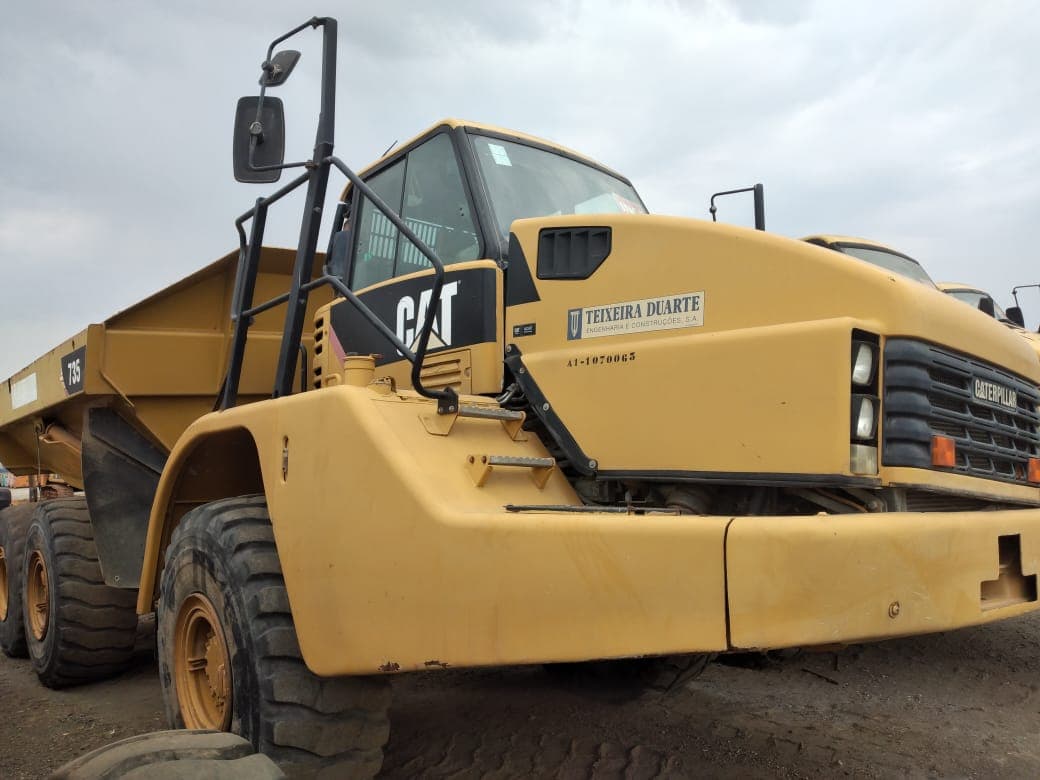 Dumper CATERPILLAR 735 - Lote 14 — imagem 1