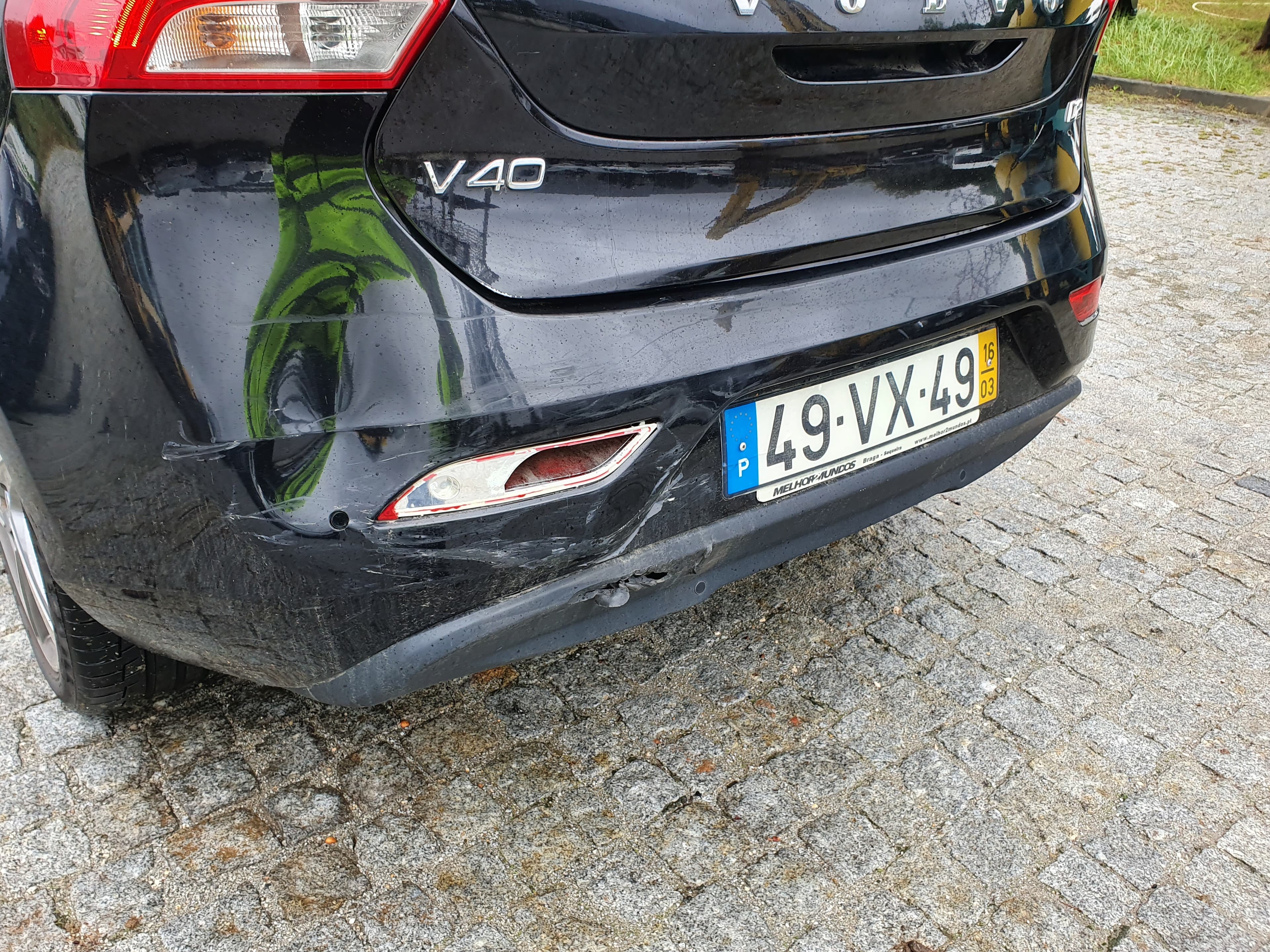 Volvo V40 · Ano 2016 — imagem 8