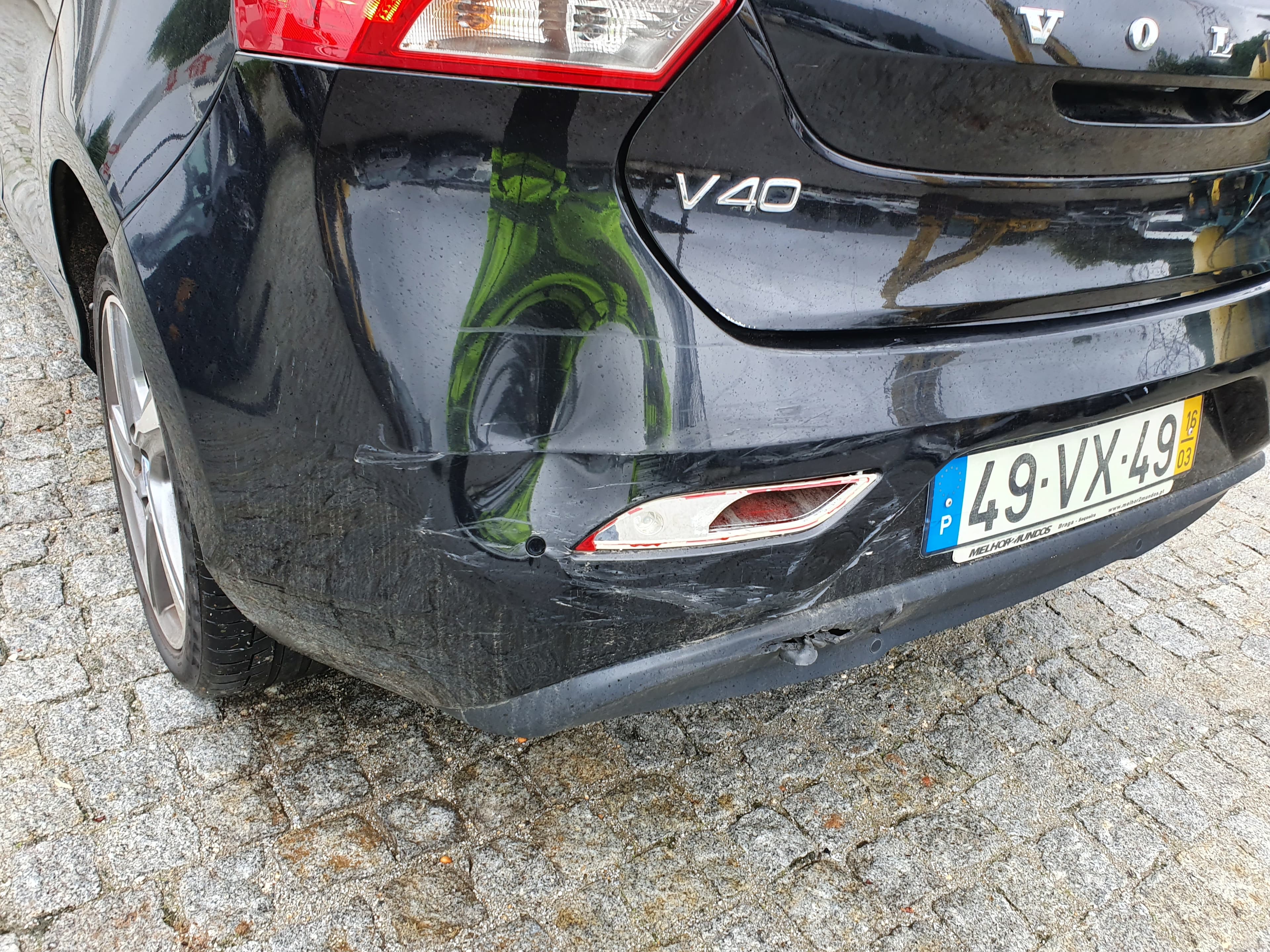 Volvo V40 · Ano 2016 — imagem 7