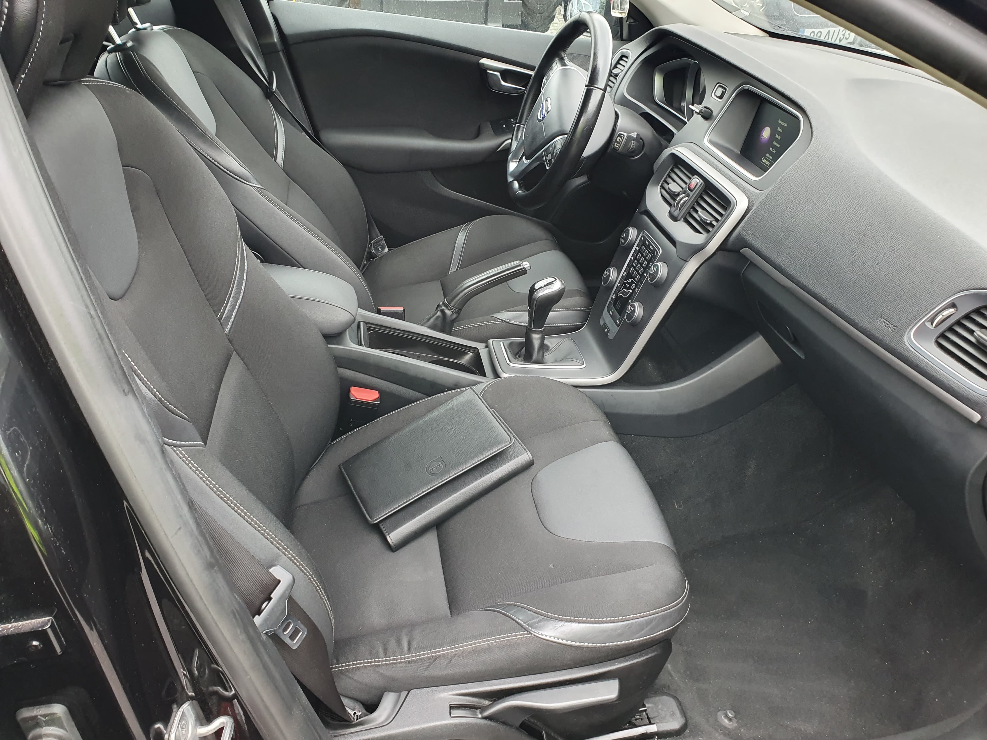 Volvo V40 · Ano 2016 — imagem 27
