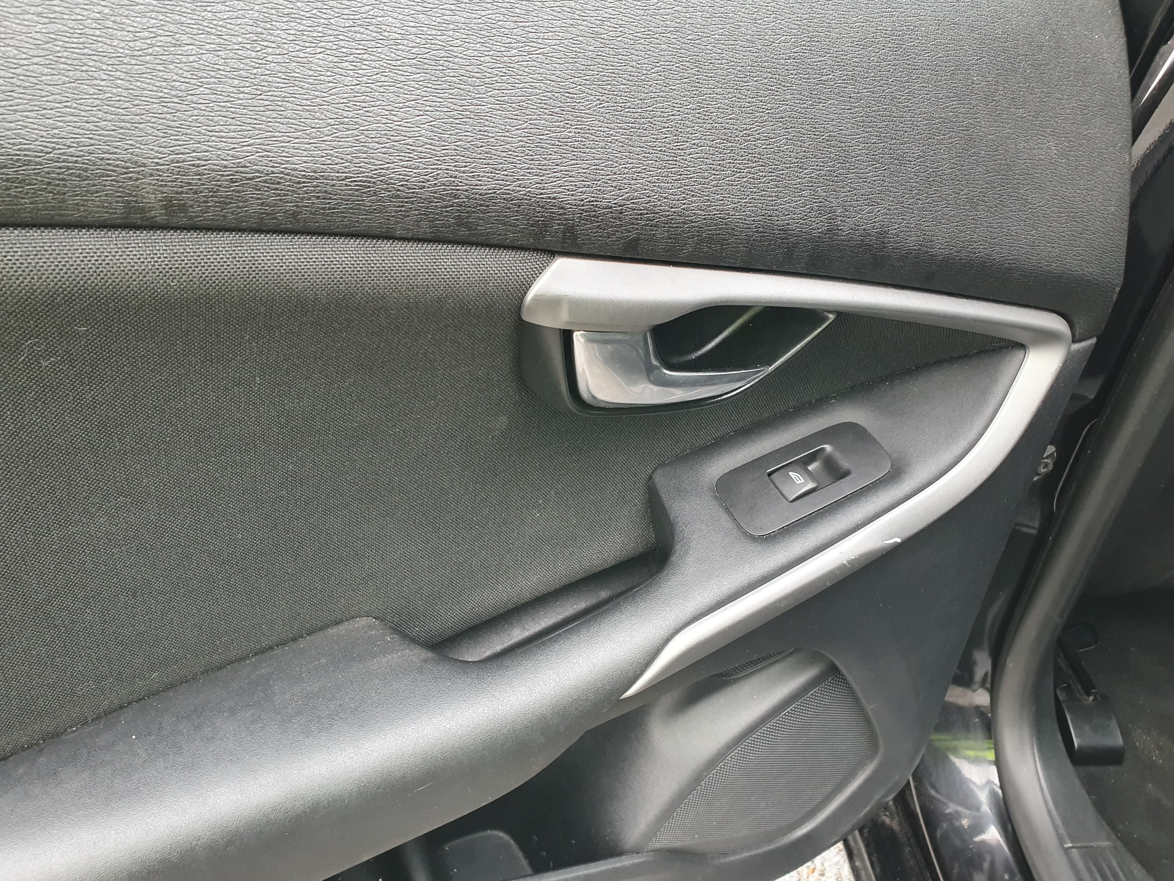 Volvo V40 · Ano 2016 — imagem 29