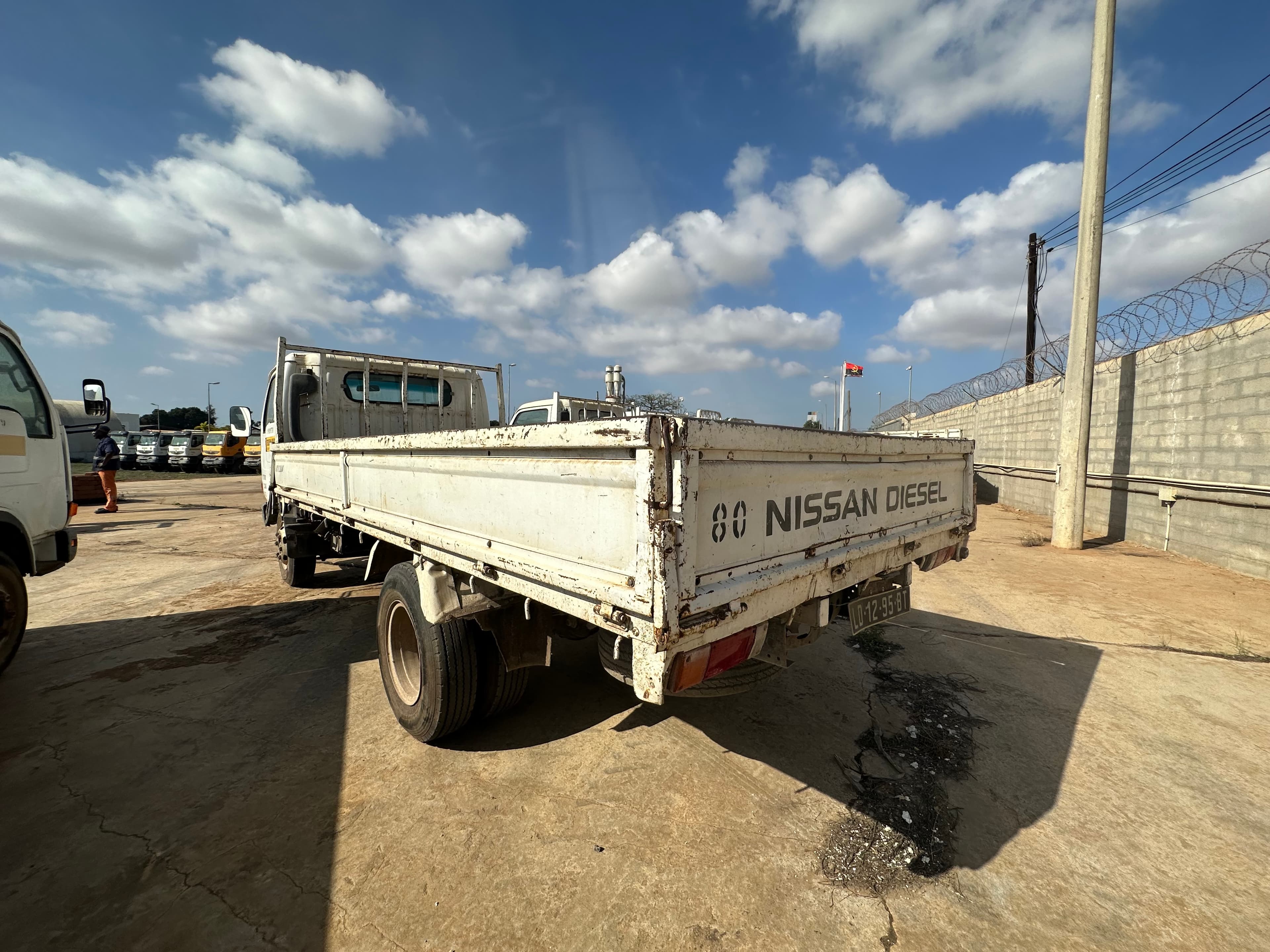 Nissan Cabstar NU41H4 — imagen 4