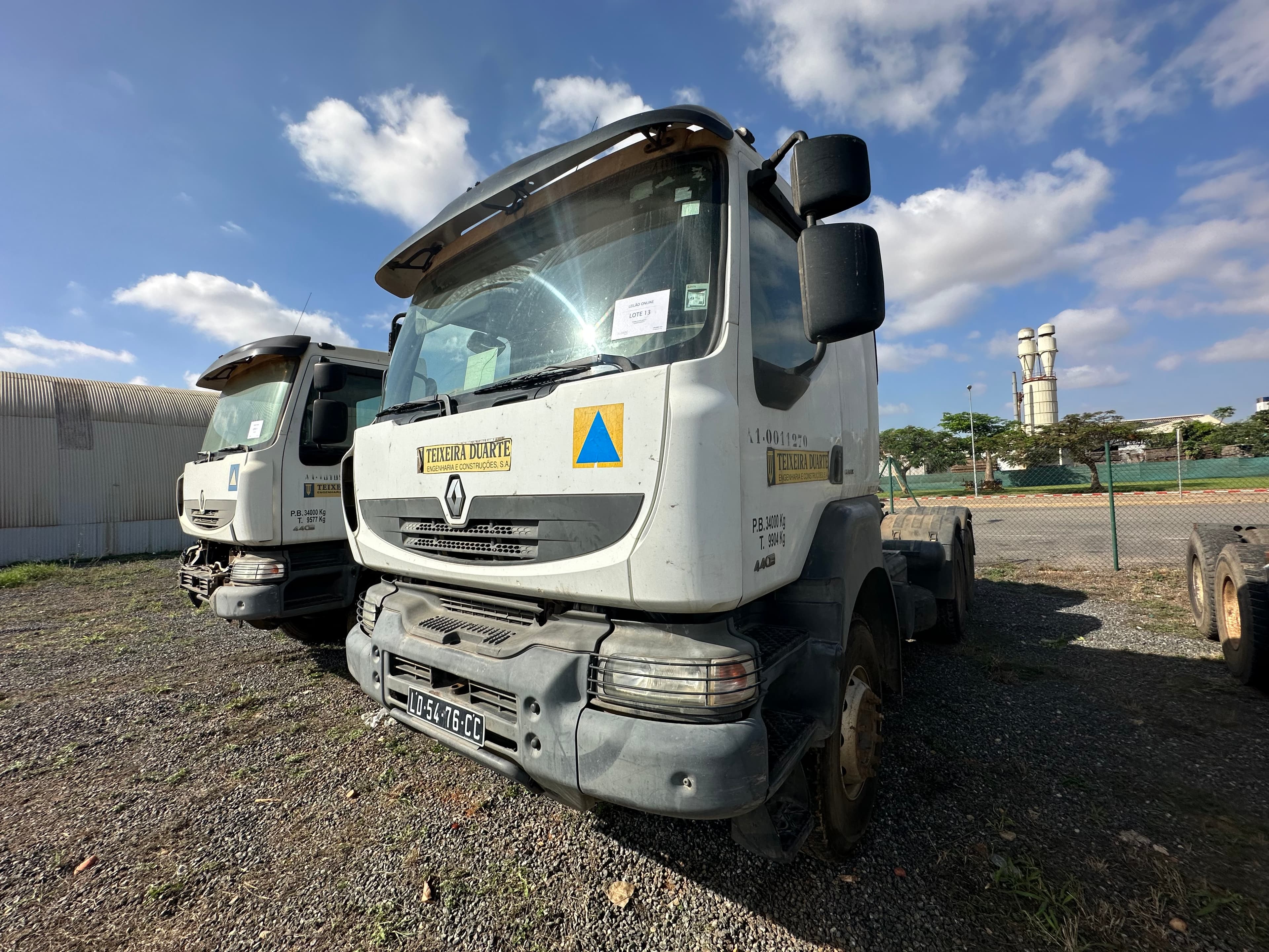 Camião Trator (Cavalo) 6X  Renault Kerax 440 Dxi — image 1