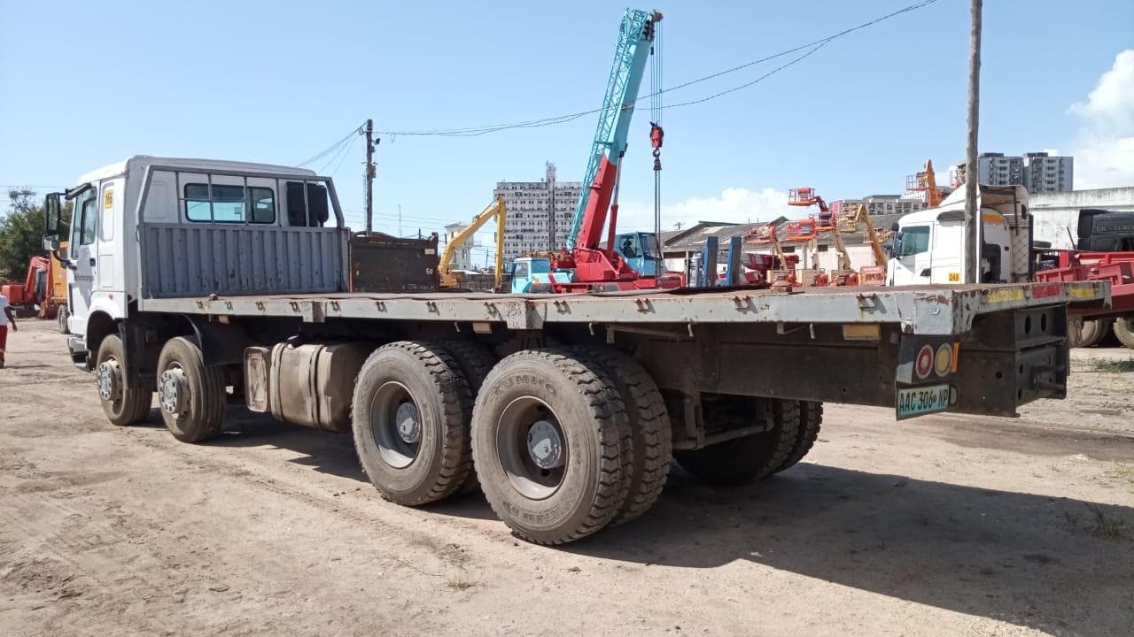 Camião Sinotruk Howo · 2013 — imagen 6