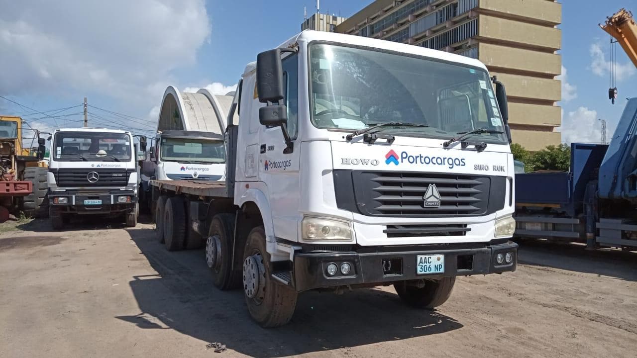 Camião Sinotruk Howo · 2013 — imagen 4