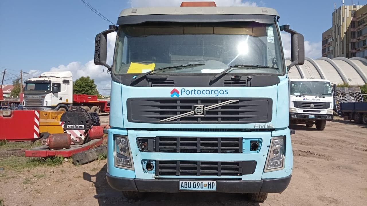 Camião Volvo FM 12380 — imagen 3