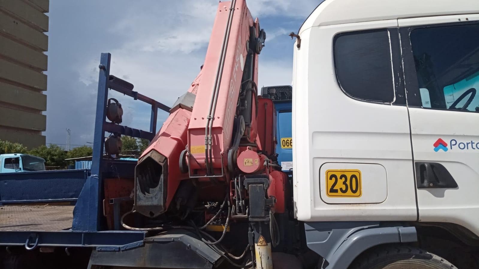 Camião Scania R124LA 6X2 · 2002 — imagen 7