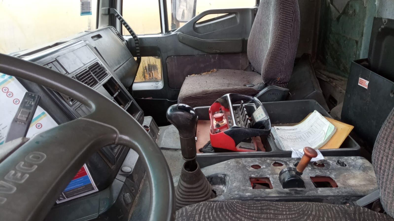 Camião Iveco EuroTrakker · 2003 — imagen 6