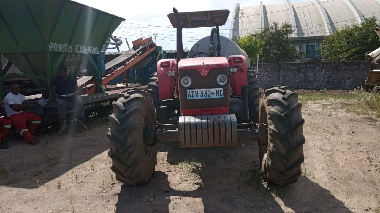 Tractor Massey Ferguson · 2014 — imagen 2
