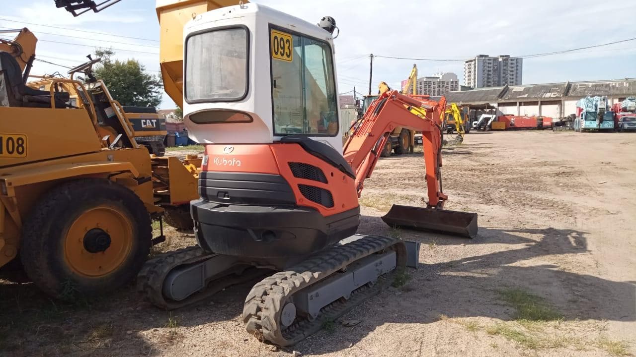 Kubota U20-3 U25-3 — image 2