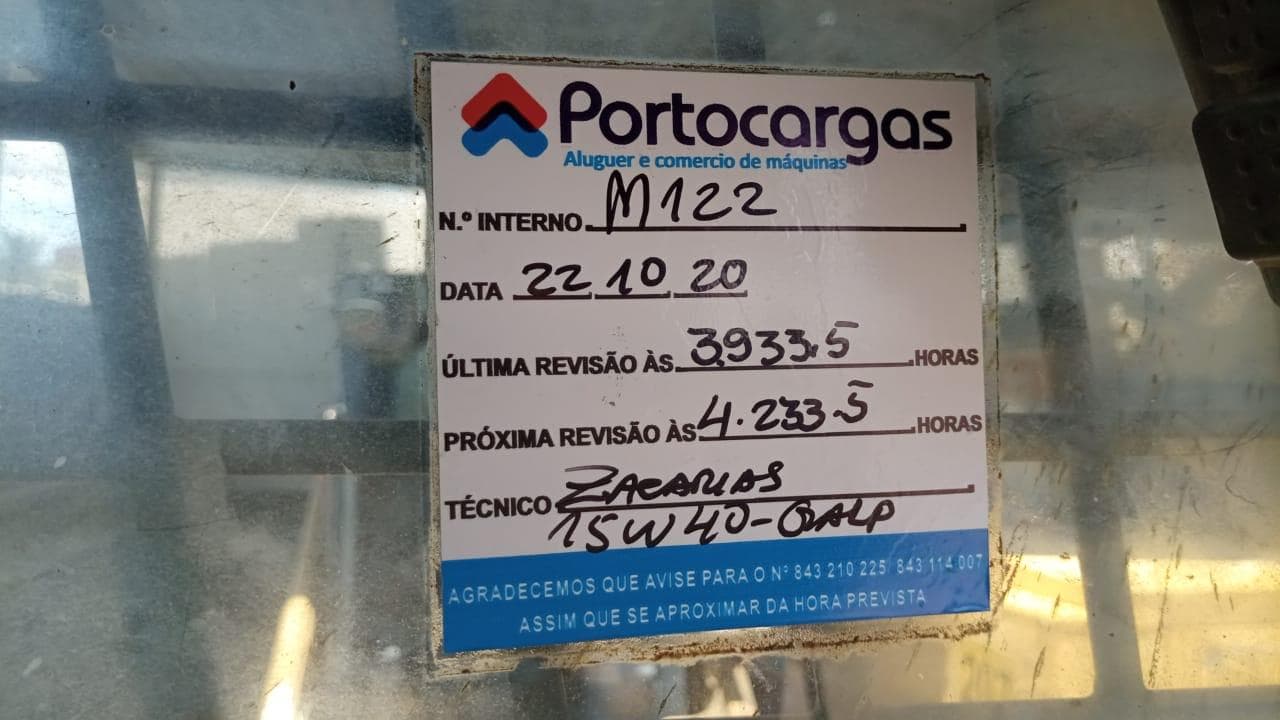 Mini carregadeira Catepillar — image 3