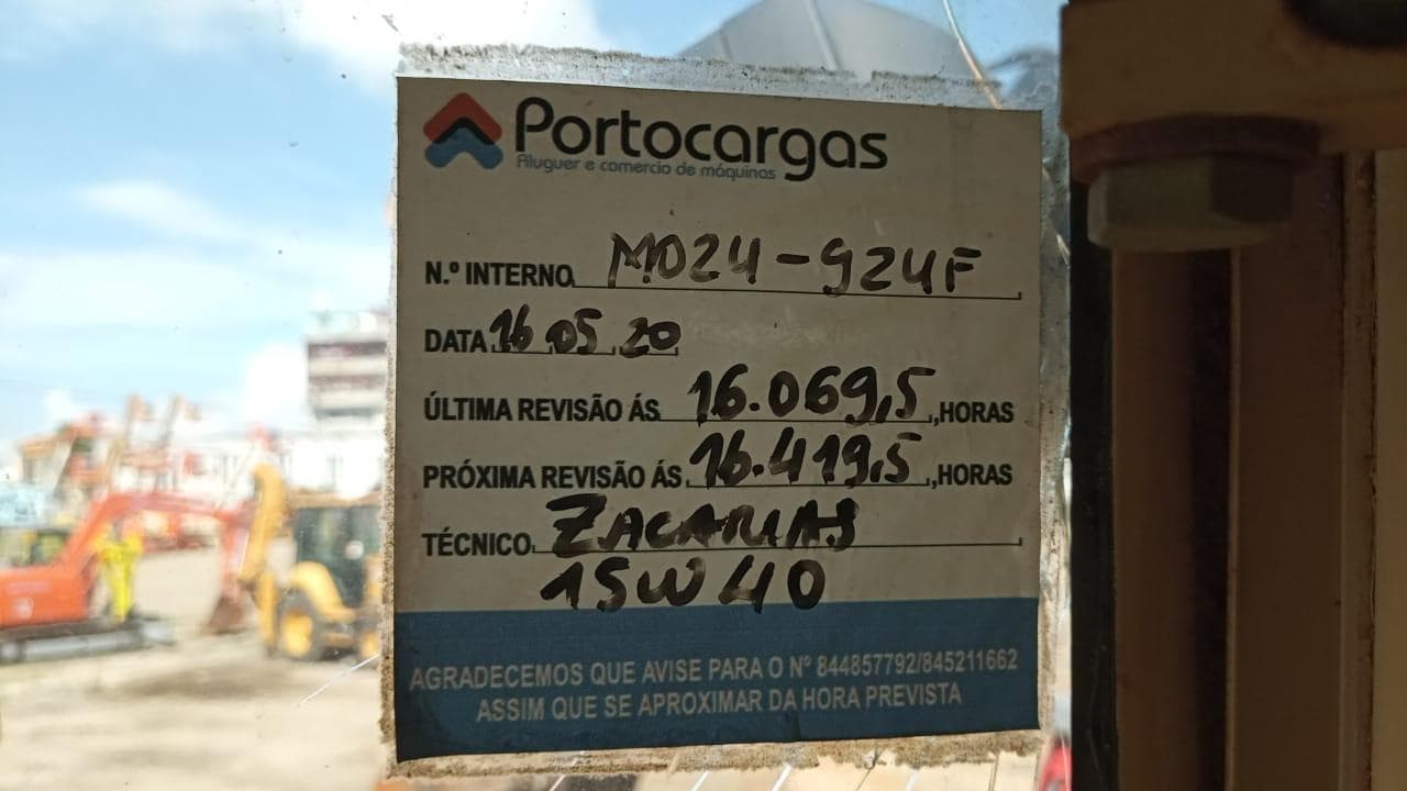 Pá carregadeira Caterpillar — image 12