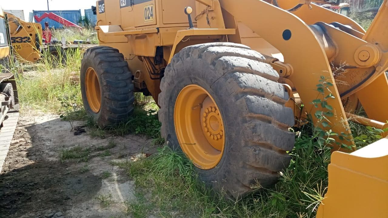 Pá carregadeira Caterpillar — image 4