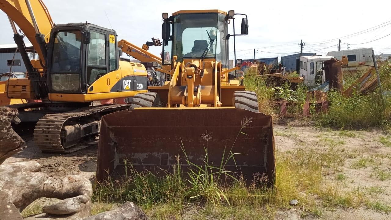 Pá carregadeira Caterpillar — image 3