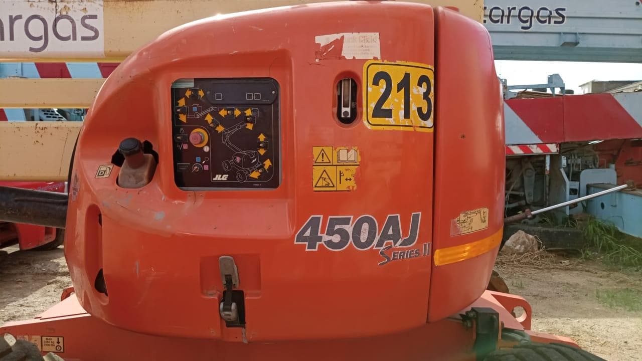 Plataforma articulada JLG 450 AJ — imagen 2