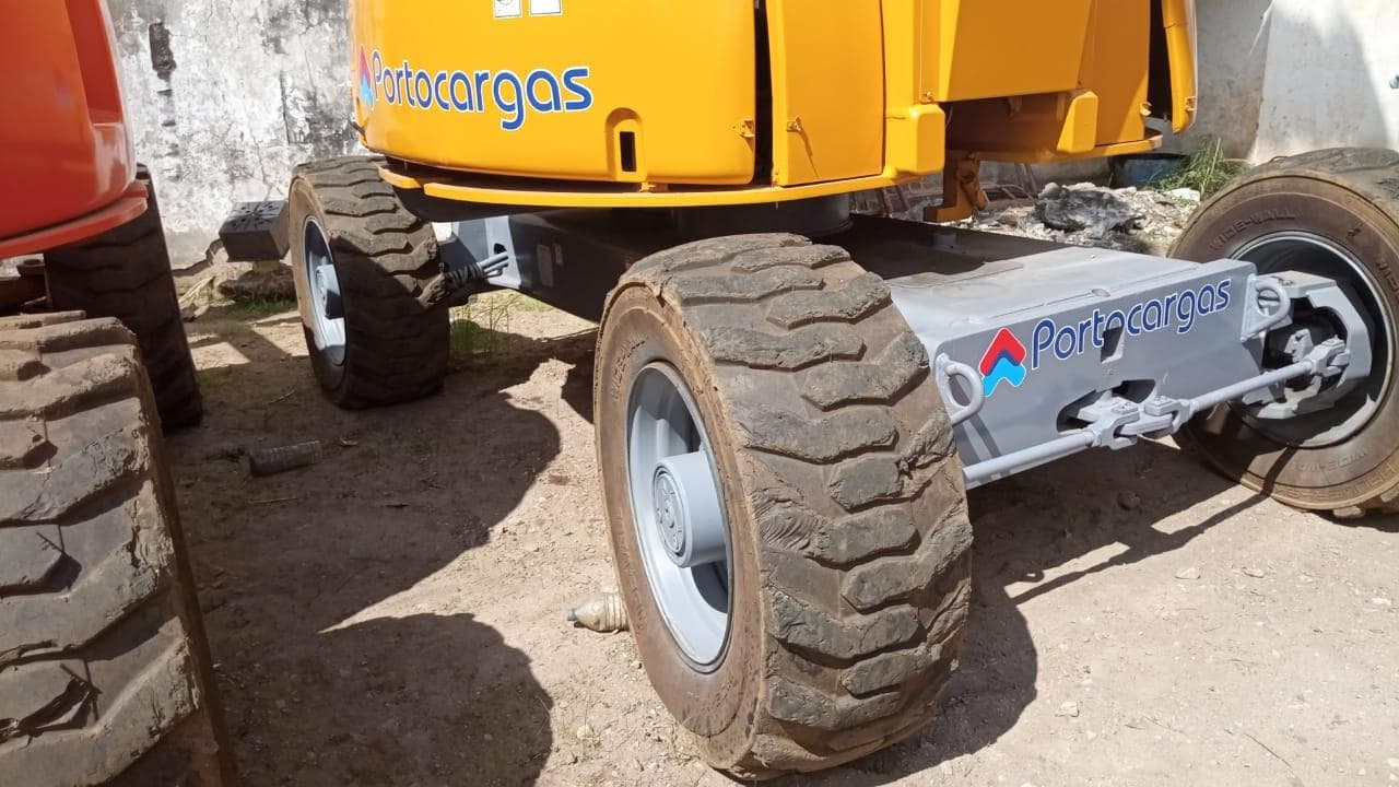 Plataforma elevatória Haulotte HA26PX — imagen 4