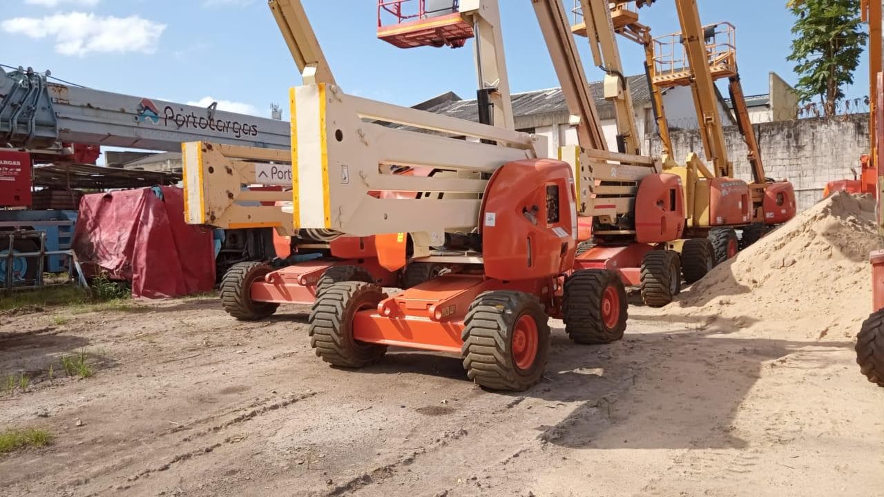 Plataforma elevatória JLG 16M — image 1