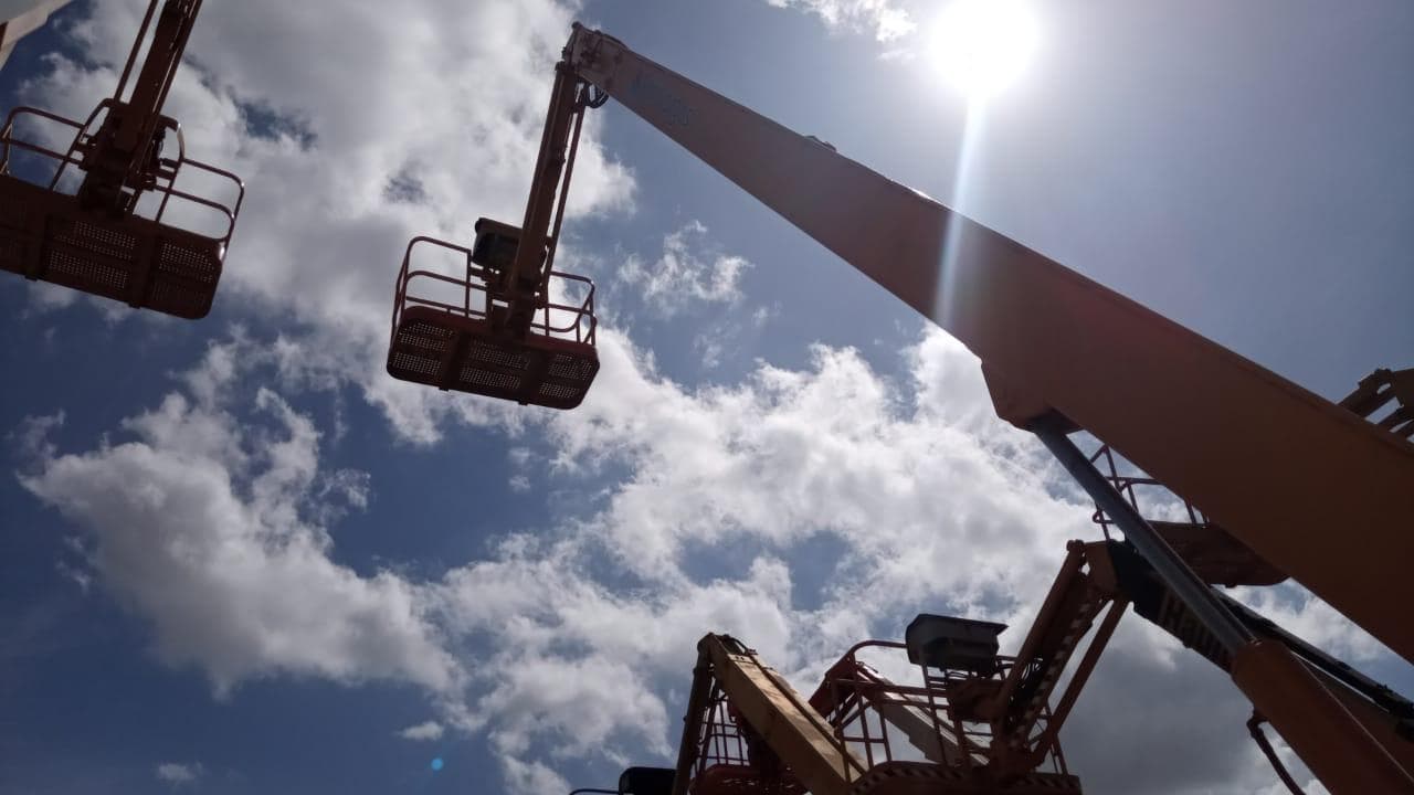 Plataforma elevatória Houlote 26M — image 2