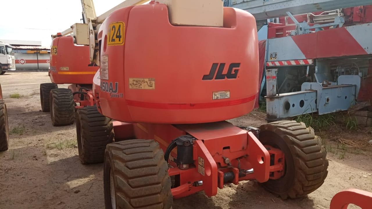 Plataforma elevadora JLG 450AJ SII M — imagen 2