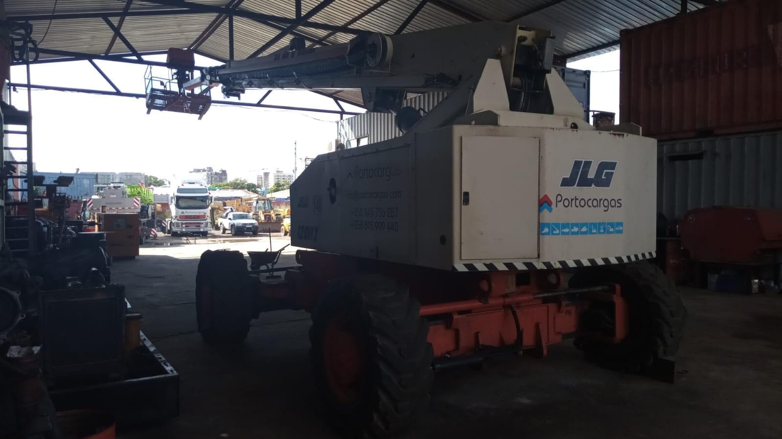 Plataforma Elevatória  JLG LIFT — imagen 4